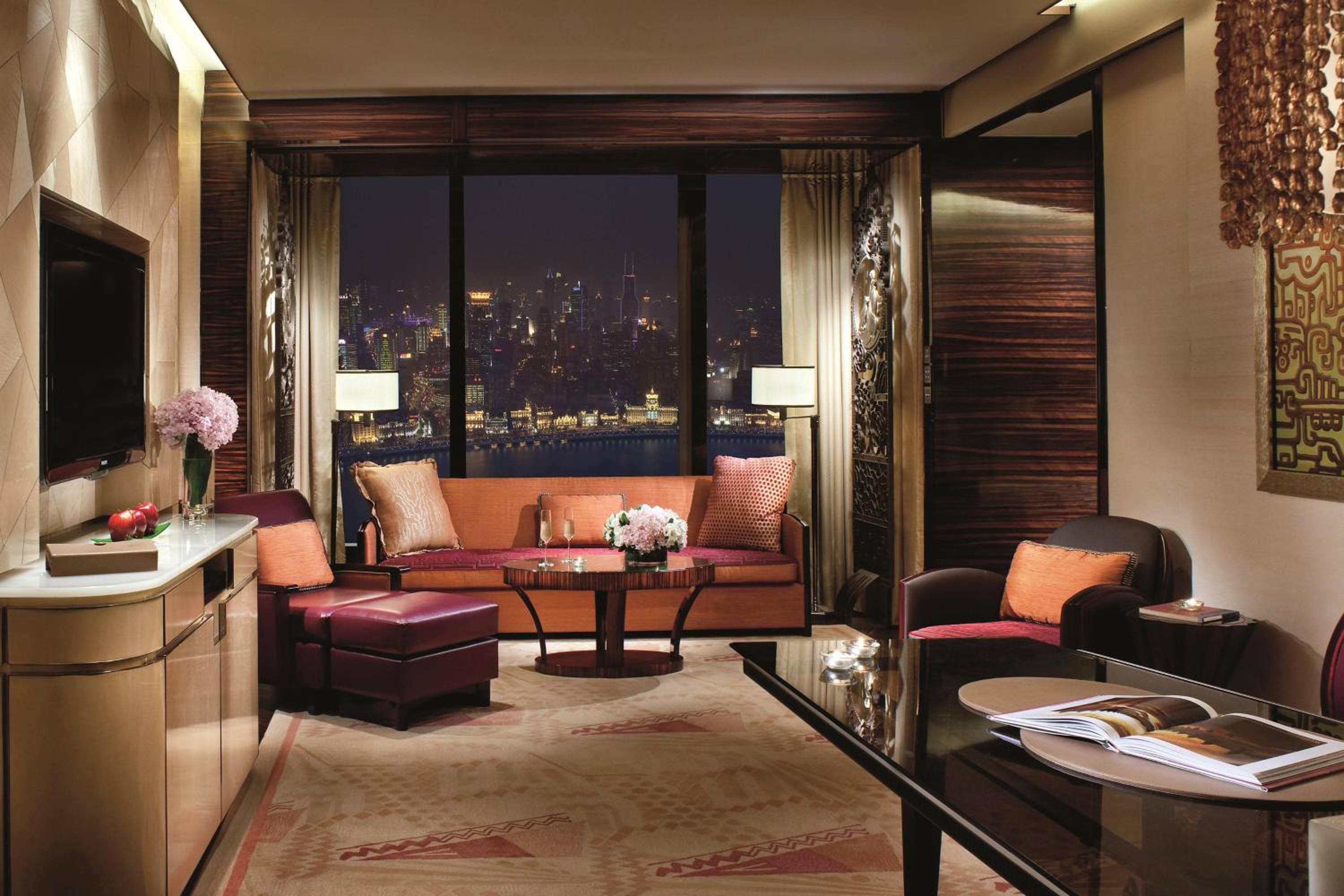 Premium Bund View Suite