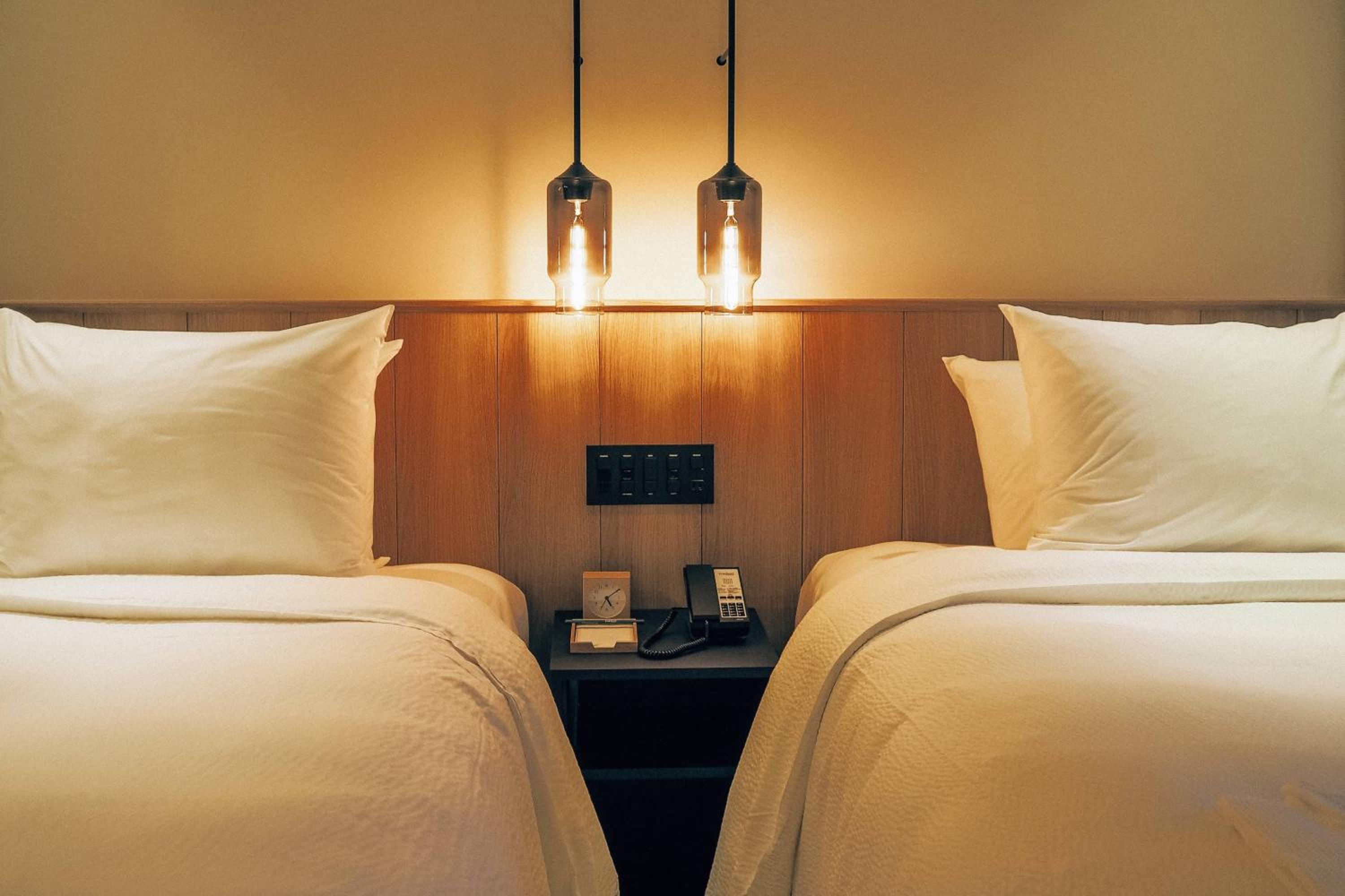 Standard  Guest Room  with  2 Twin/Single Bed(s) - Photo 5