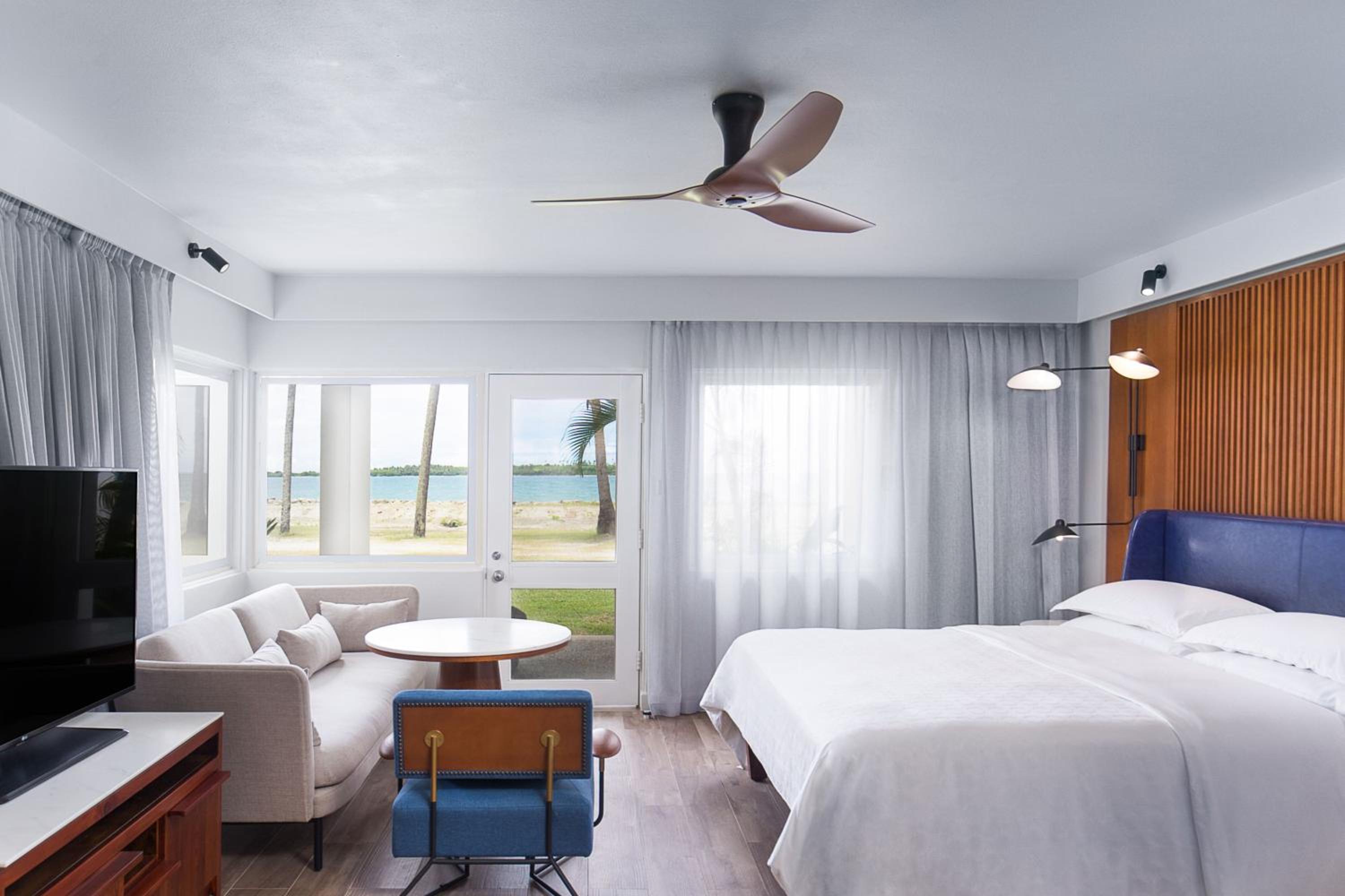Ocean Front , Guest room, 1 King photo 3