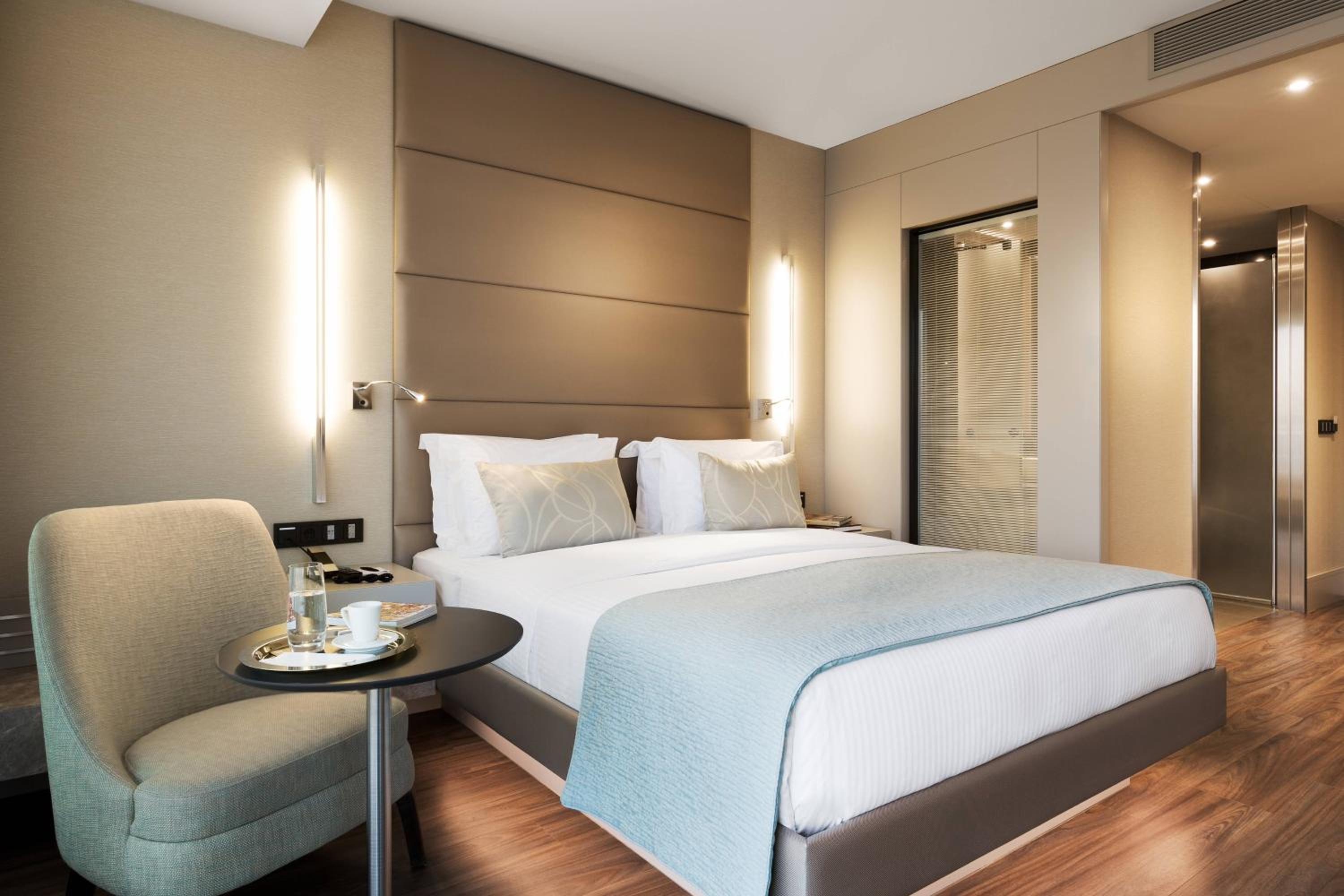 Guest Room, 1 King