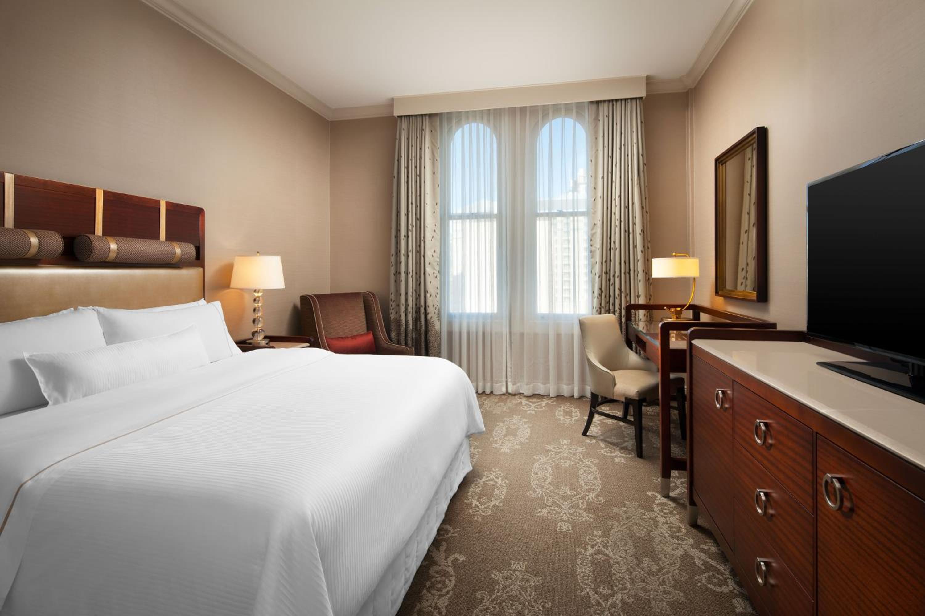 Guest Room, 1 King - Photo 3