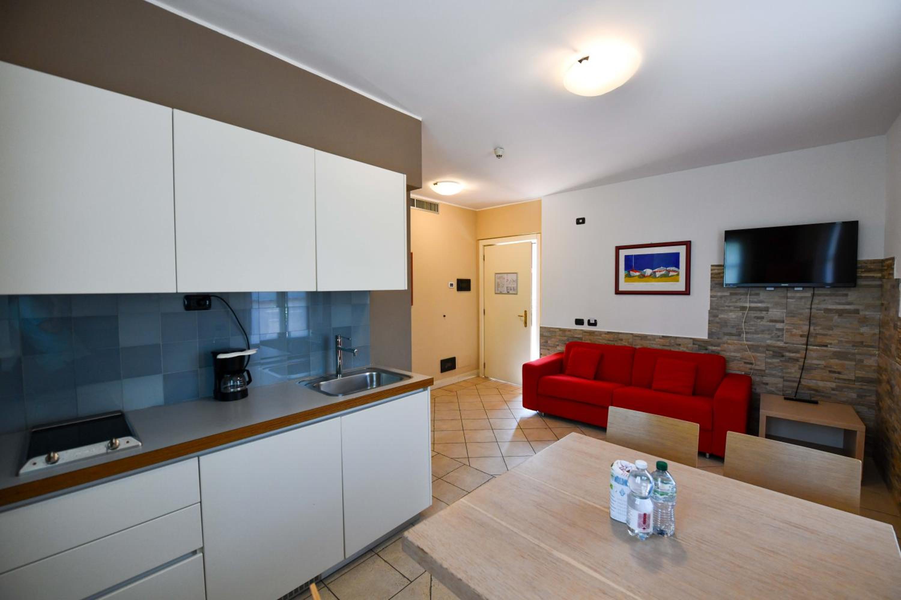 Deluxe Apartment photo 3