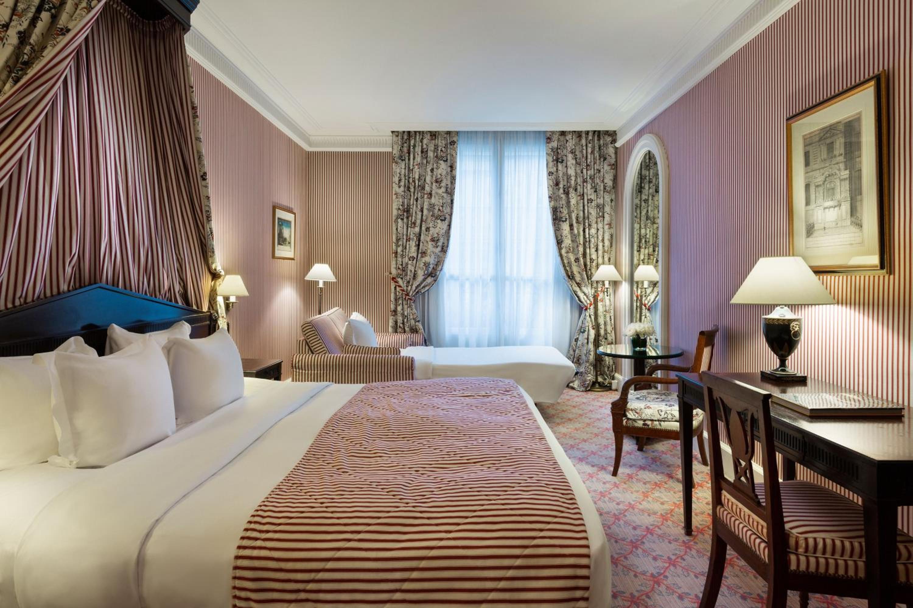 Suite Lit King-Size Junior Prestige avec Canapé-Lit