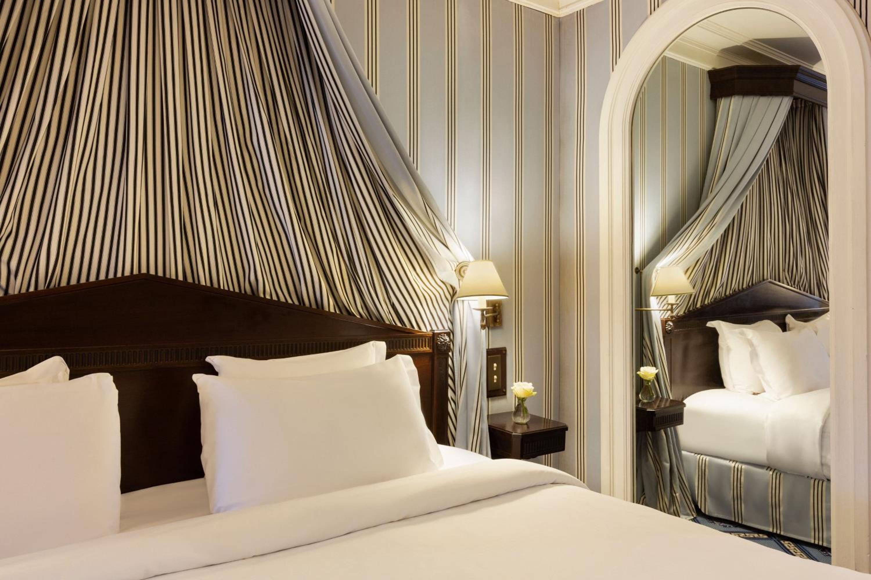 Chambre Lit Queen-Size Deluxe