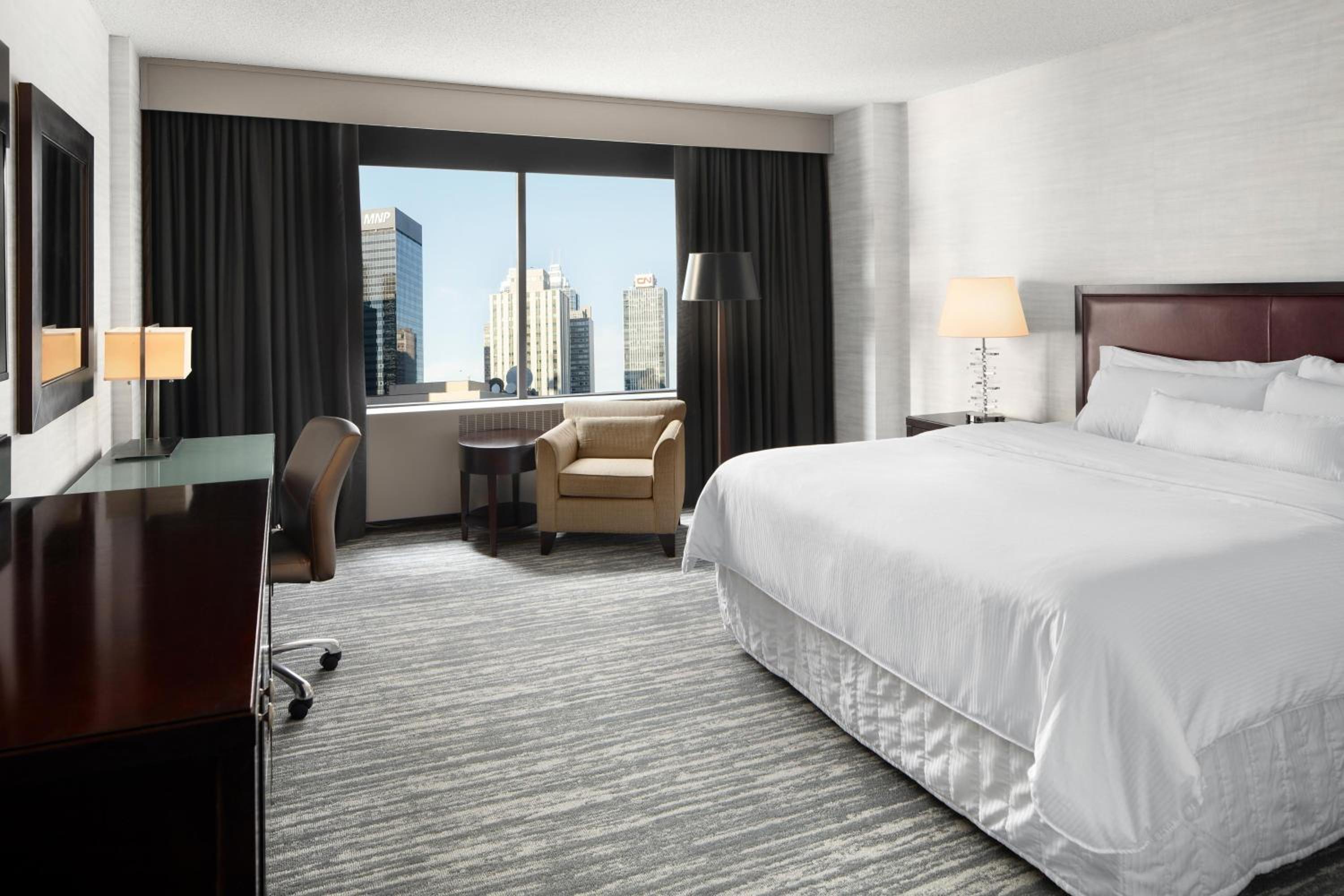 Executive, Guest room, 1 King, City view, Main Building - Photo 1