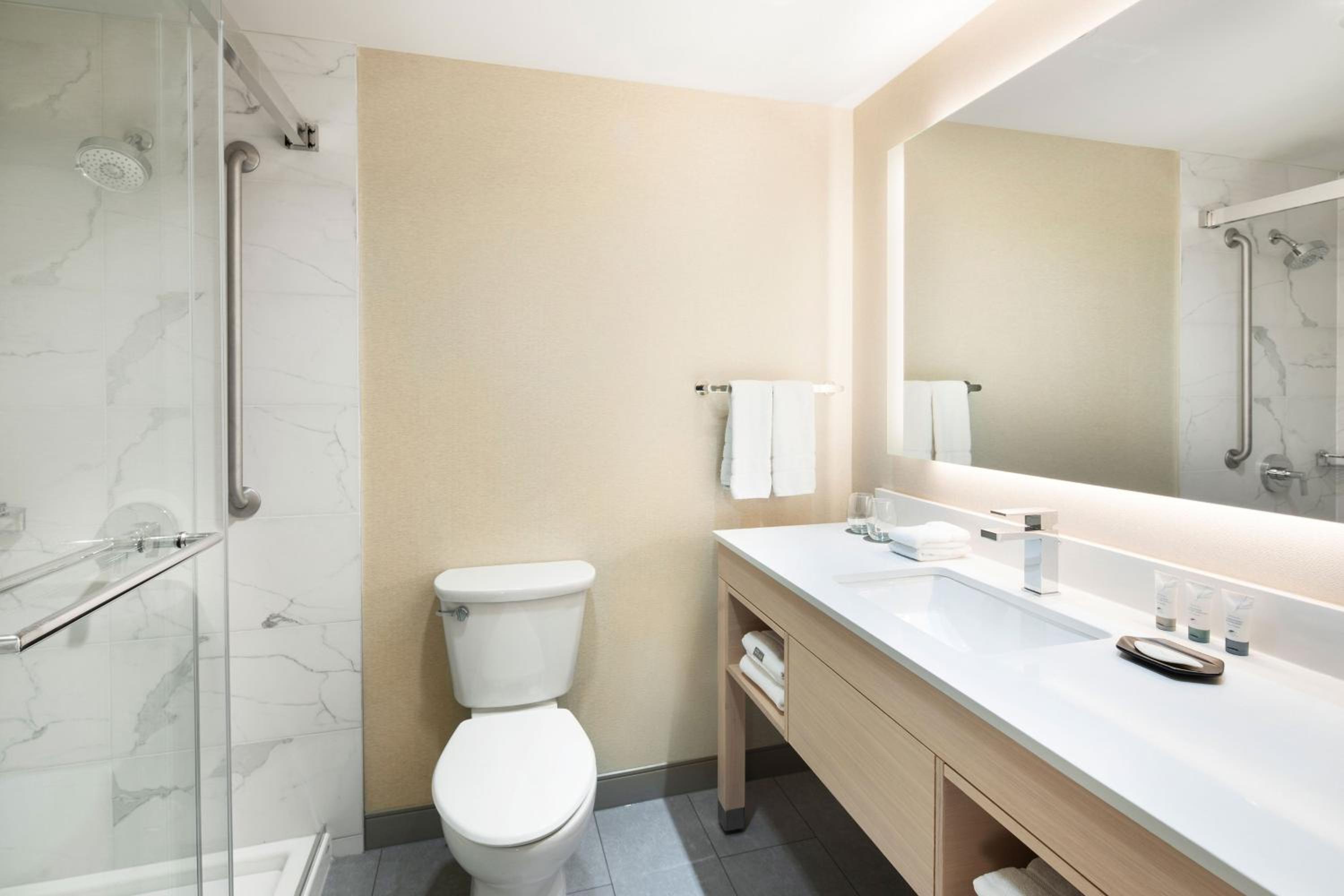 Executive, Guest room, 1 King, City view, Main Building - Photo 4