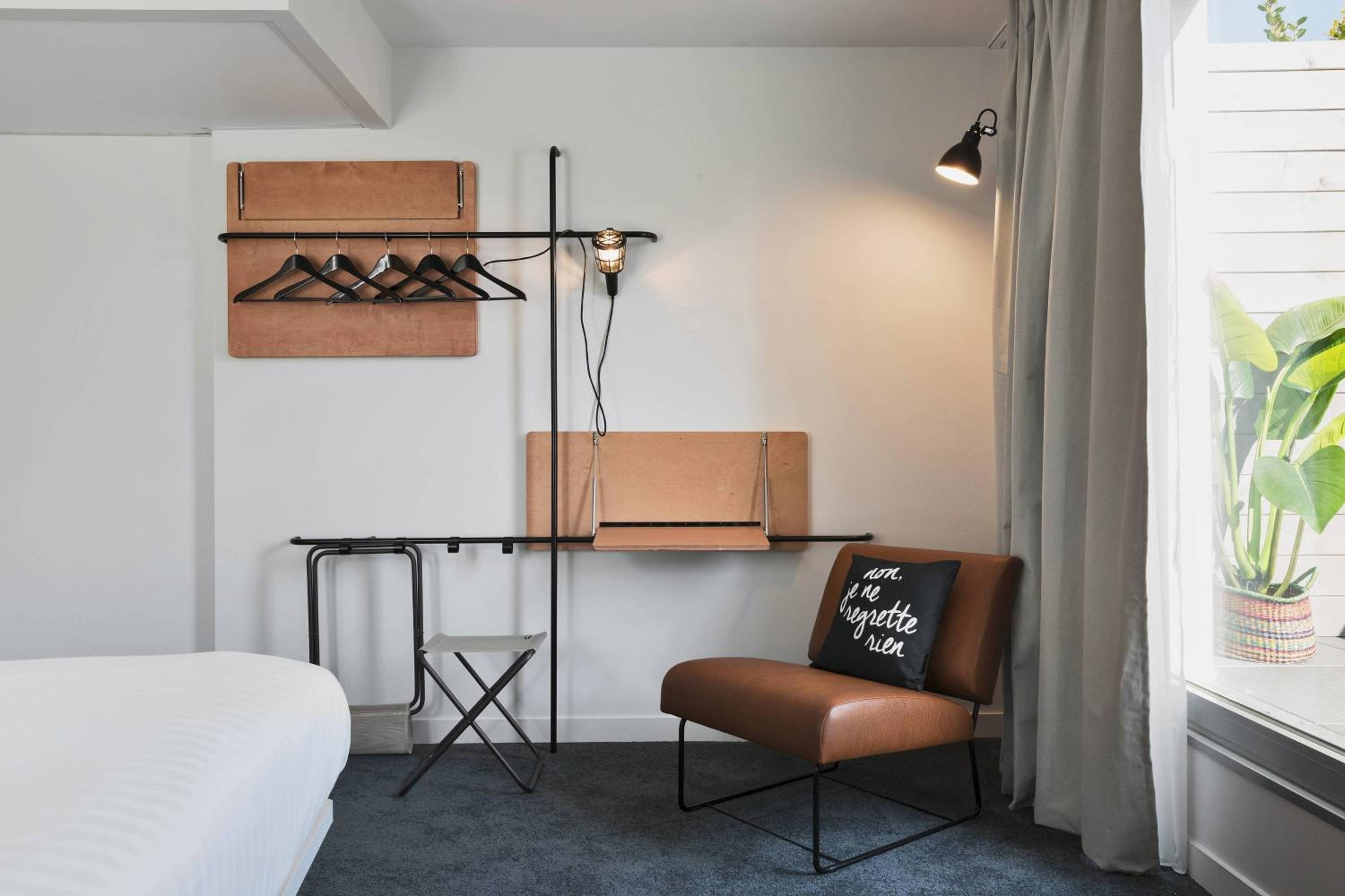 Moxy Sleeper with Balcony or terrace photo 3