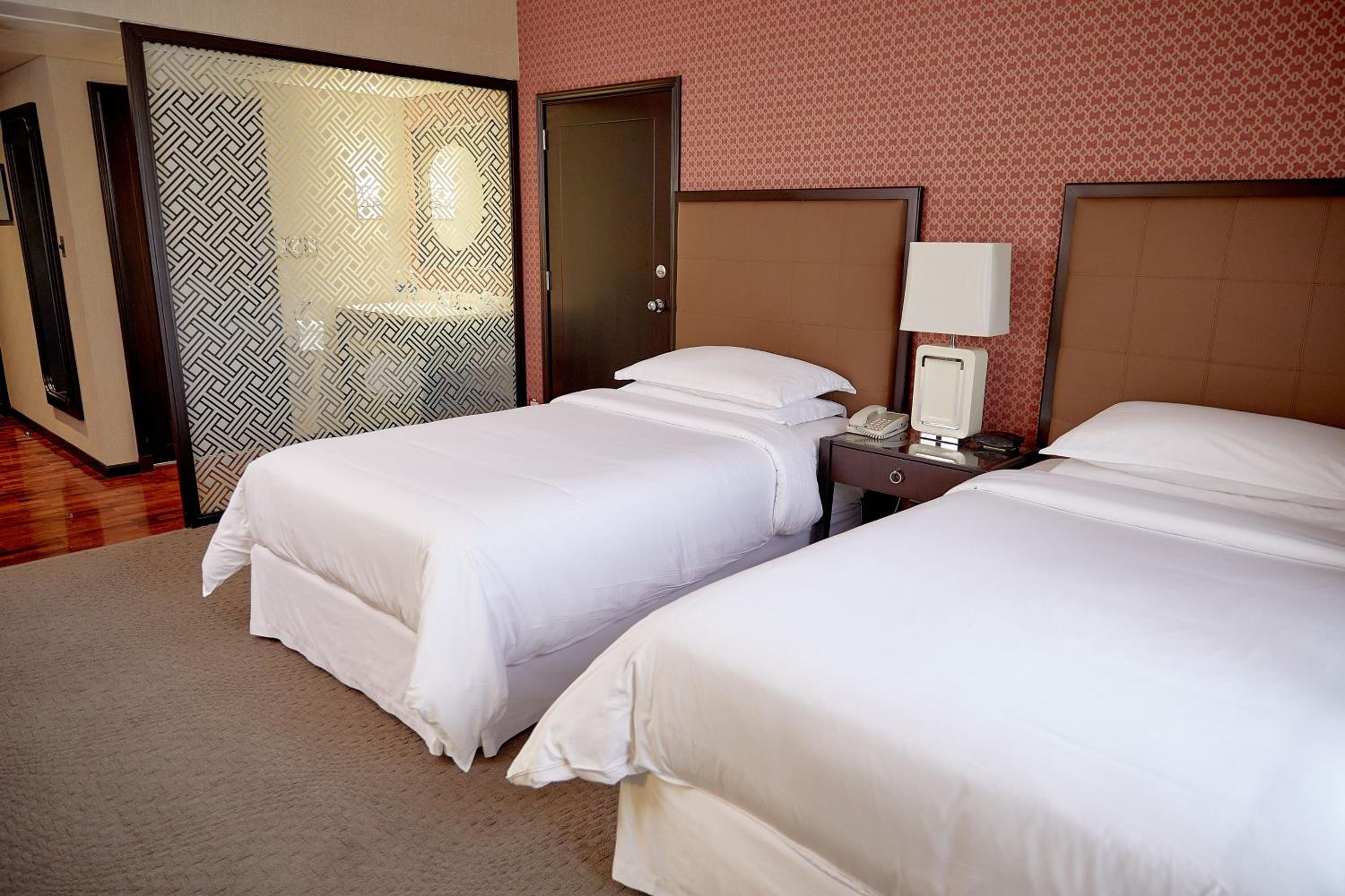Classic, Guest room, 2 Twin/Single Bed(s) - Photo 2