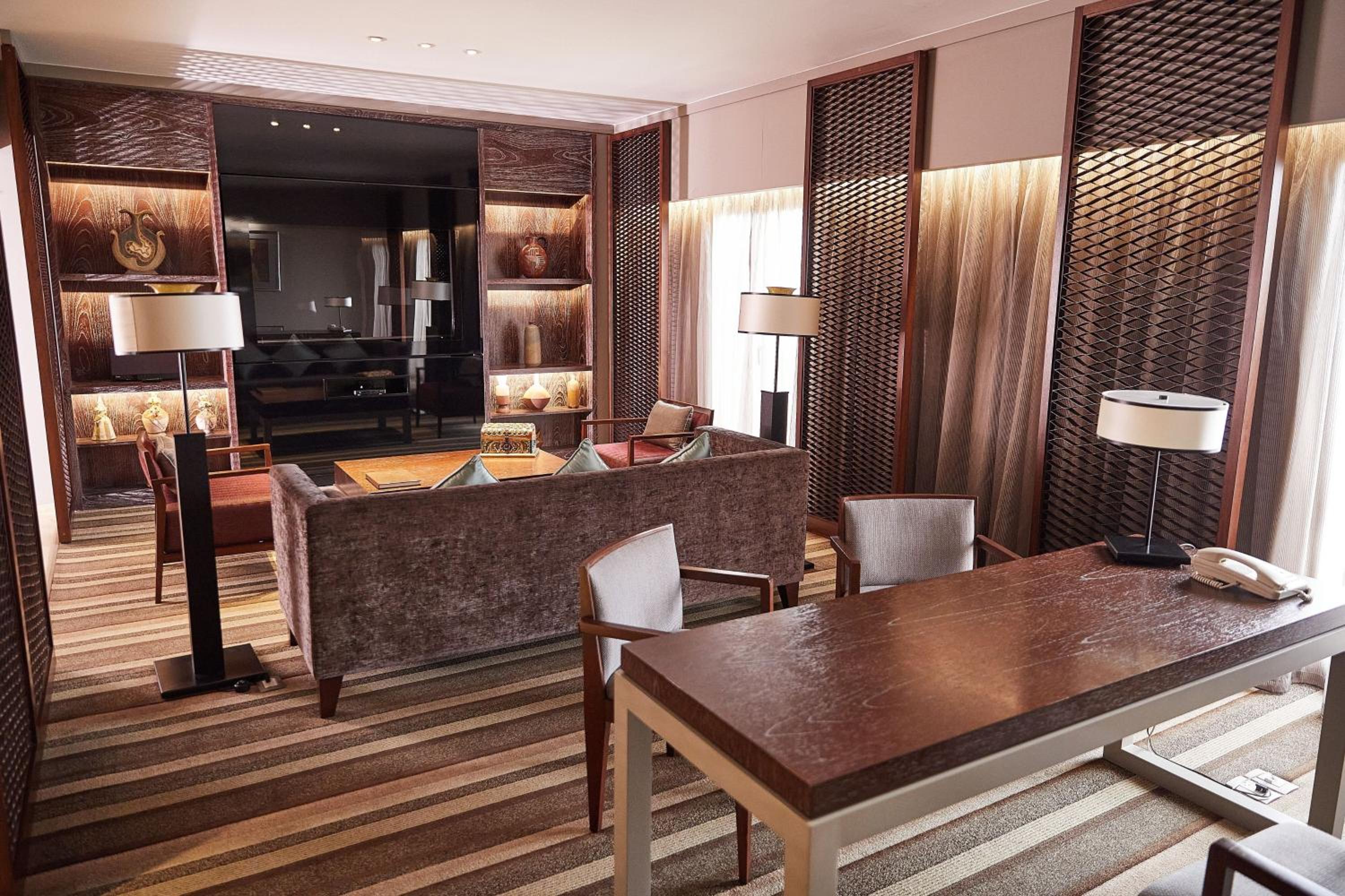 Suite Le Meridien, Executive Suite, 1 King - Photo 10