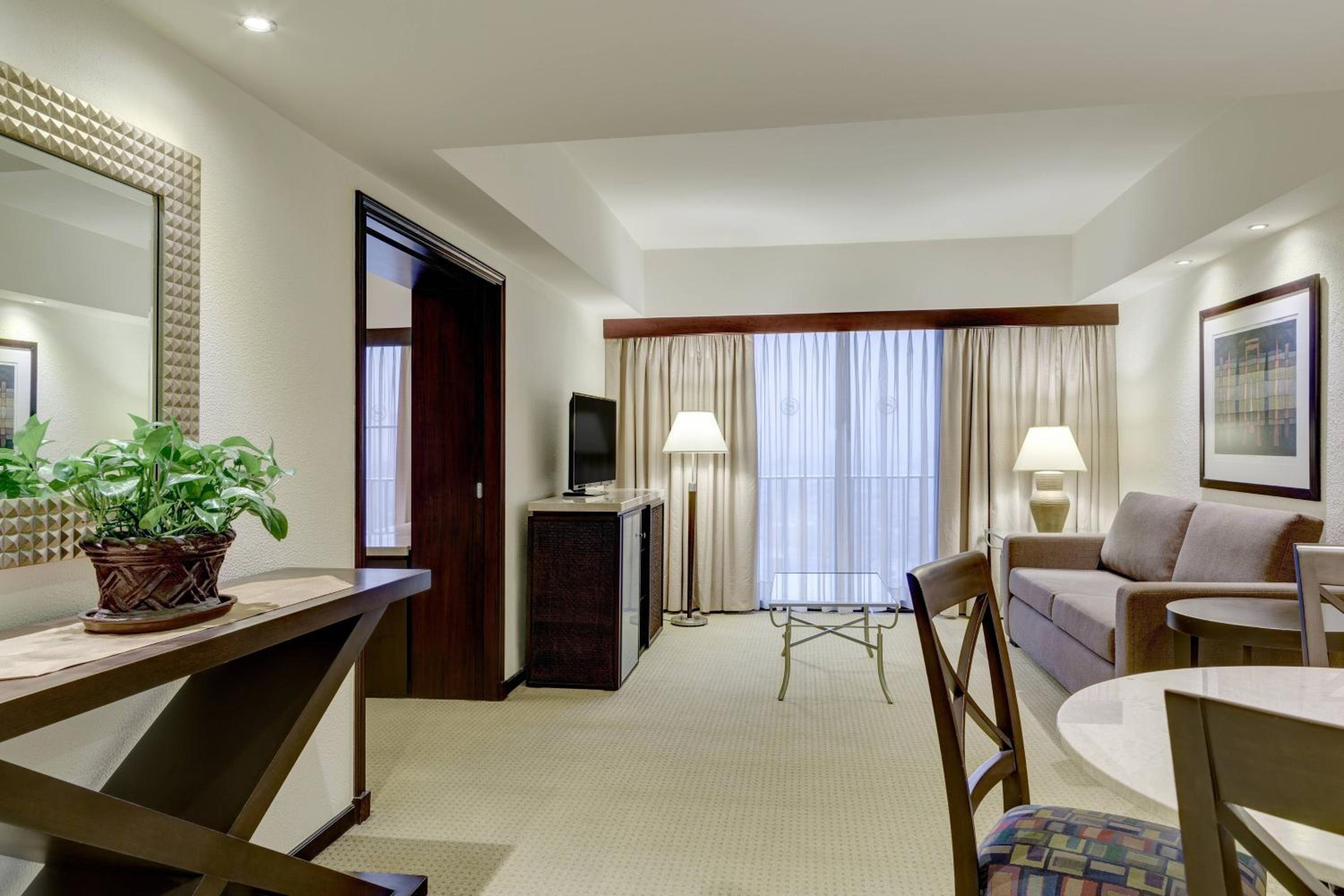 Junior Suite, Junior Suite, 1 King - Photo 8