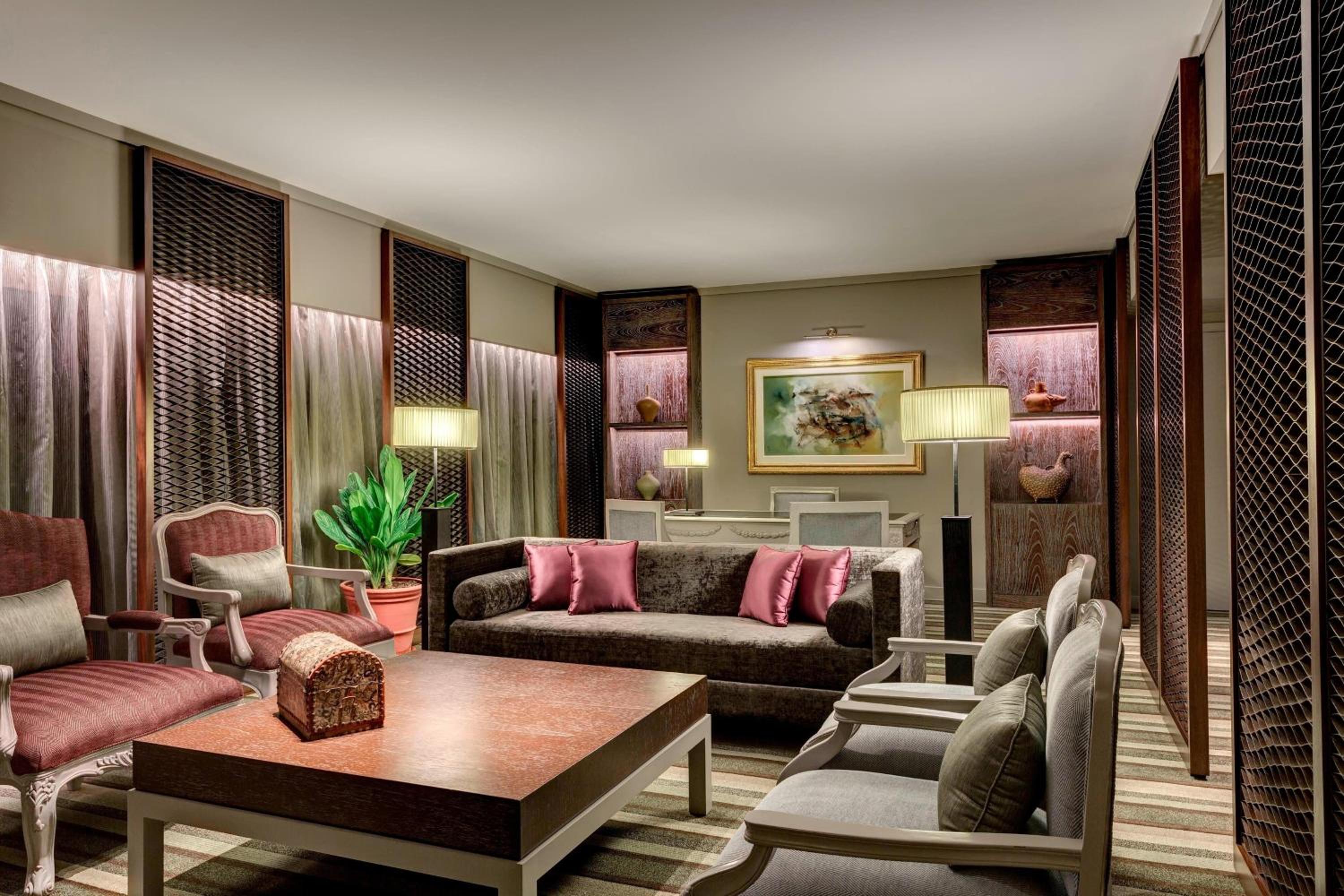 Presidential Suite, 1 King photo 2