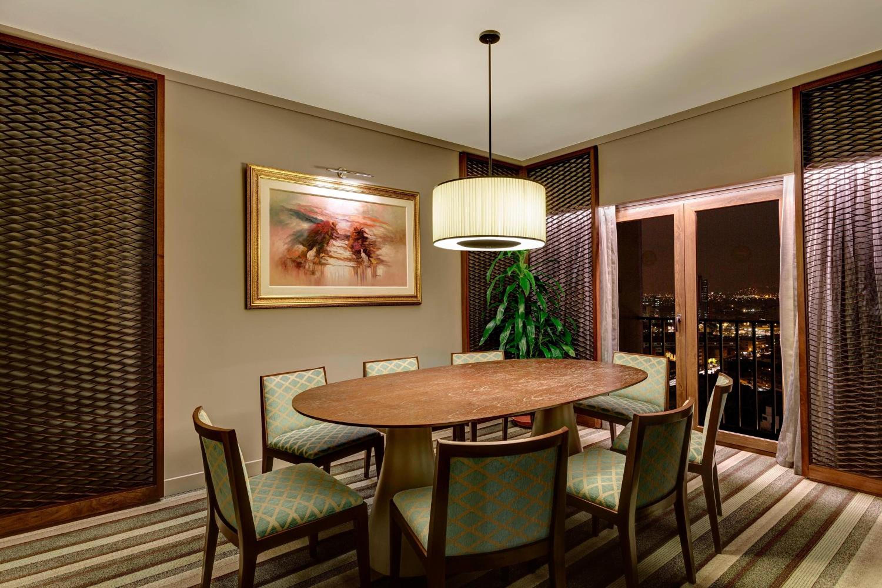 Presidential Suite, 1 King photo 2
