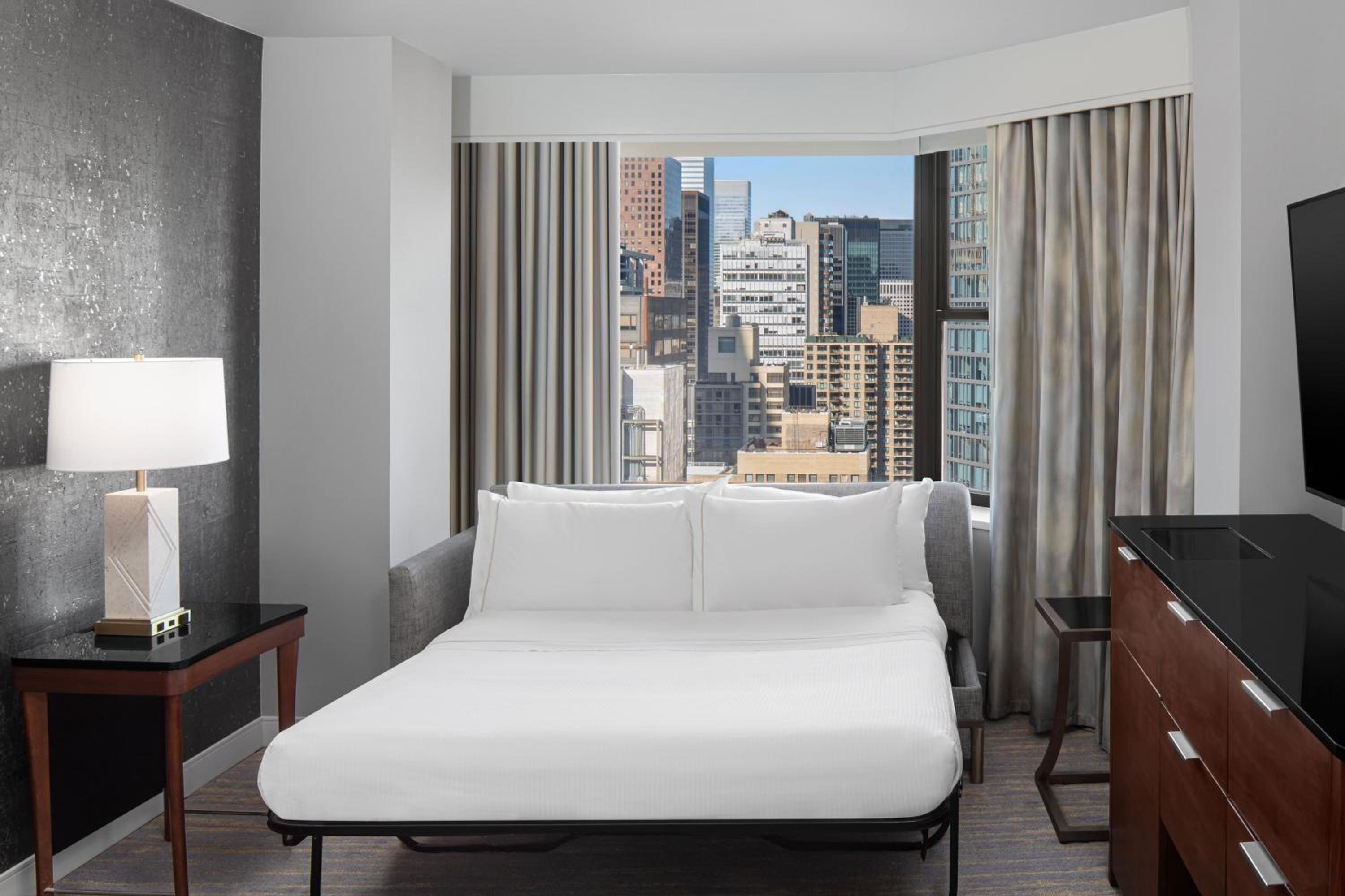 Premium King View, Guest room, 1 King, Sofa bed