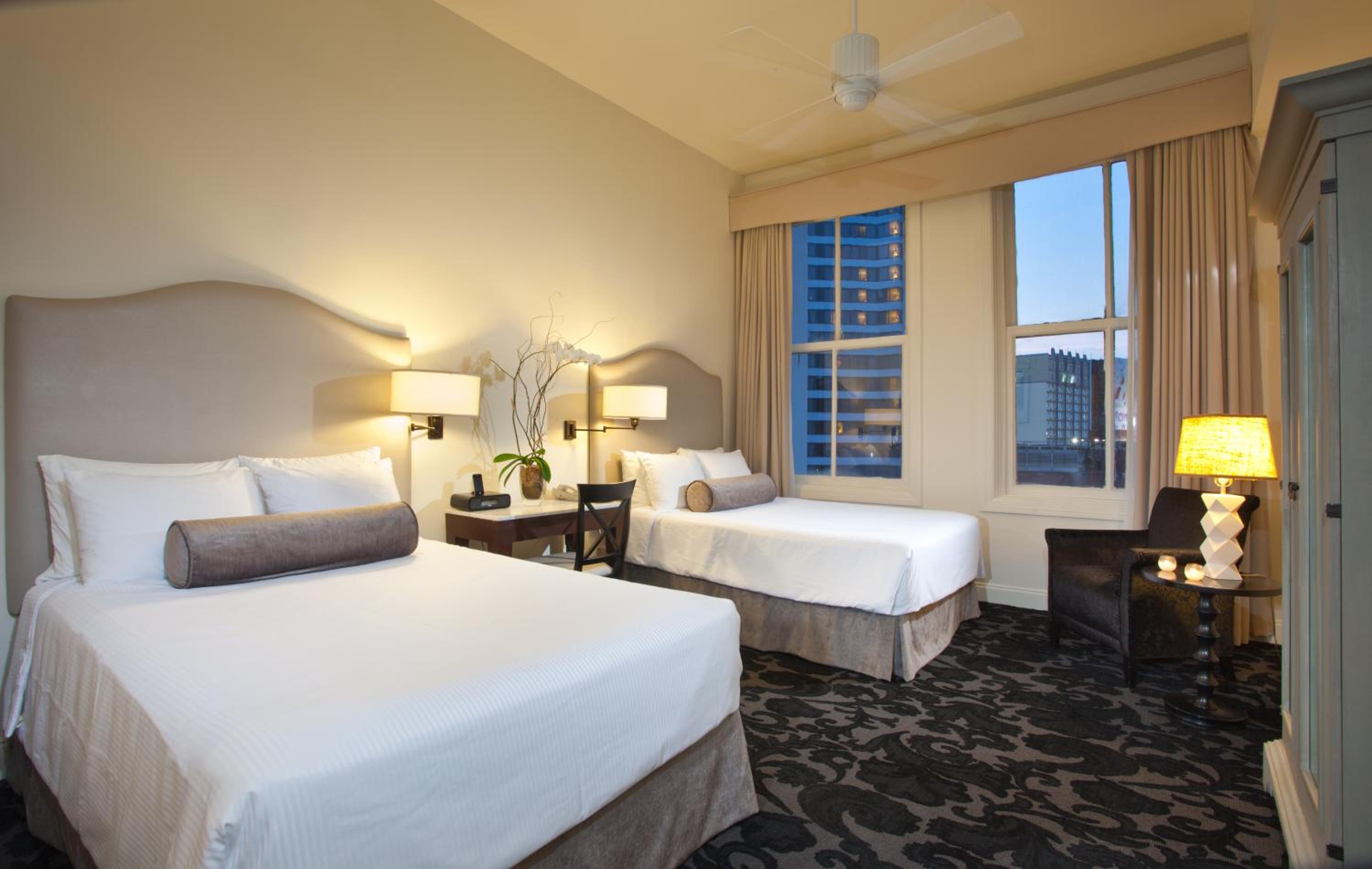 Double Room with Two Double Beds - Photo 7