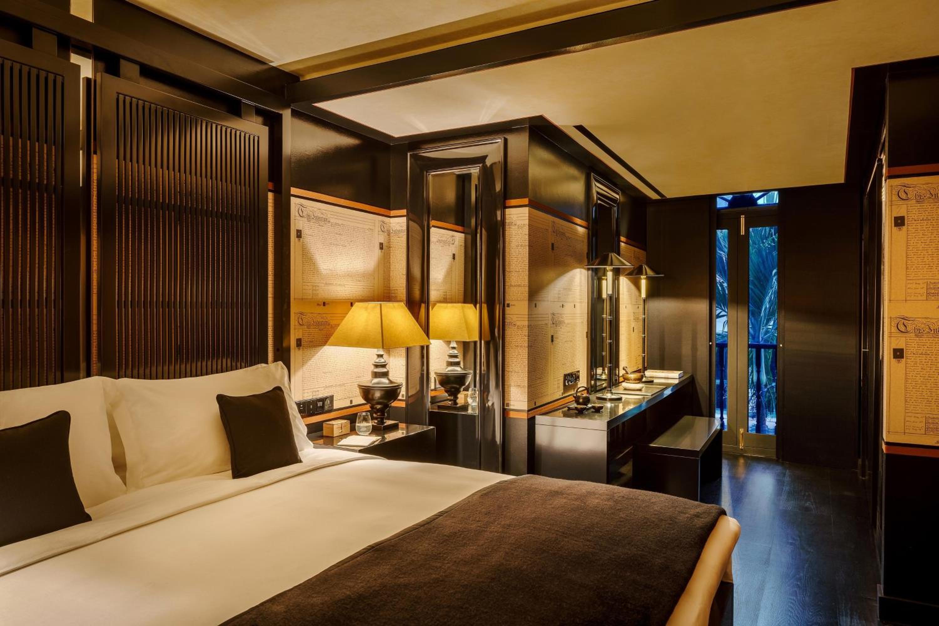 Montgomerie One-Bedroom Suite, 1 King (Roundtrip Airport Transfers + Club Lounge Access with Complimentary Breakfast, Cocktails & Snacks)