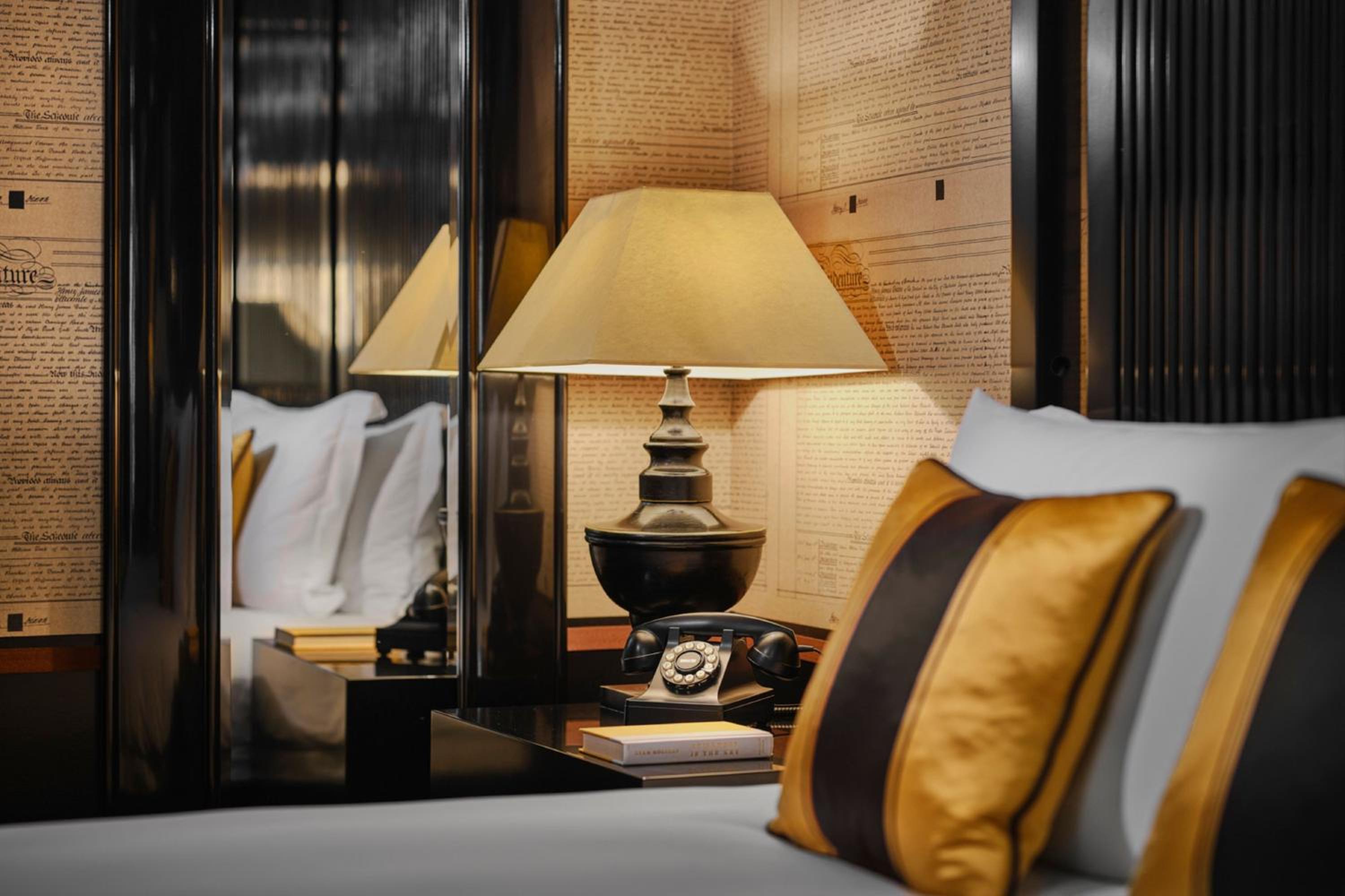 Montgomerie One-Bedroom Suite, 1 King (Roundtrip Airport Transfers + Club Lounge Access with Complimentary Breakfast, Cocktails & Snacks)