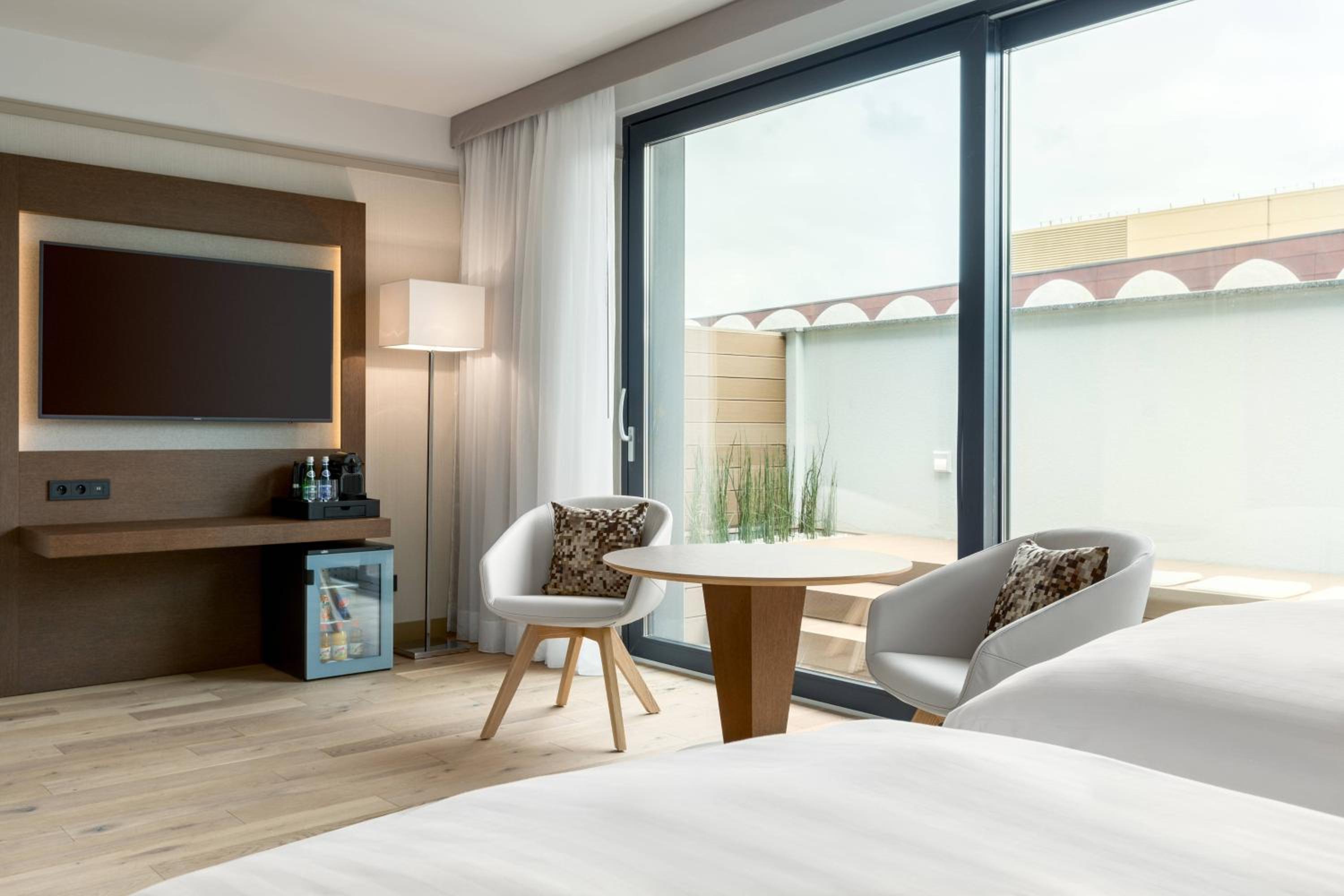 Standard Twin Room with Balcony