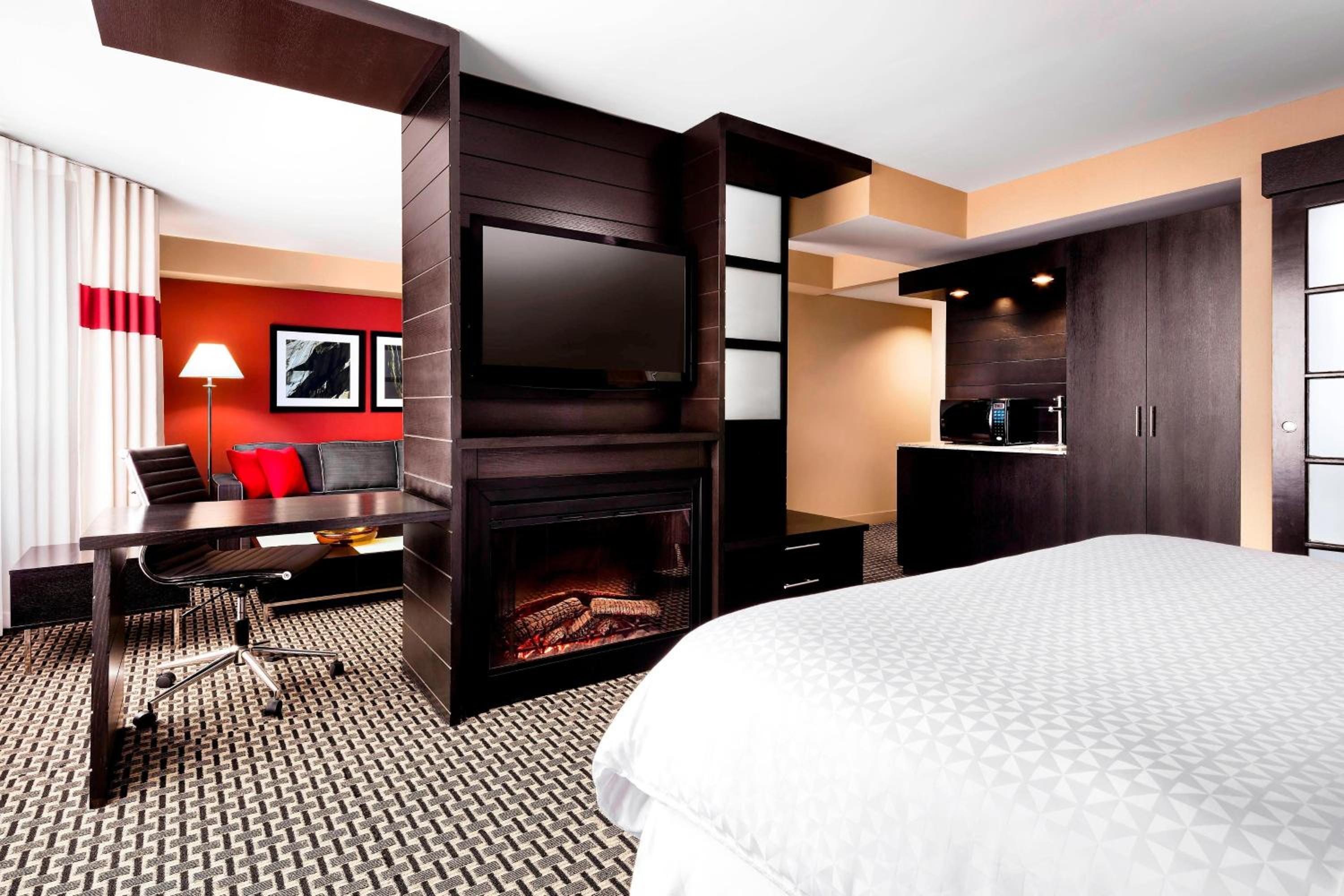 King Suite - Photo 1