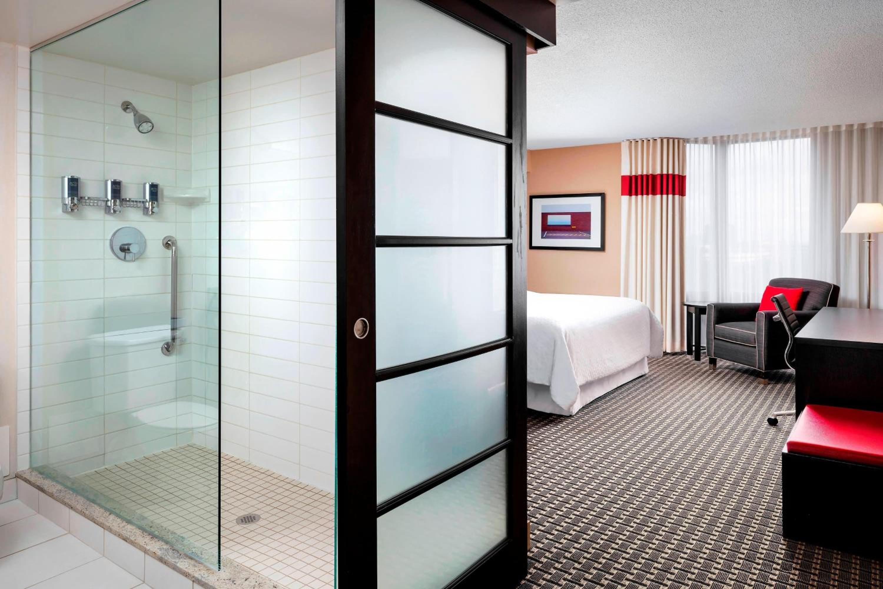 Executive King Room - Photo 2