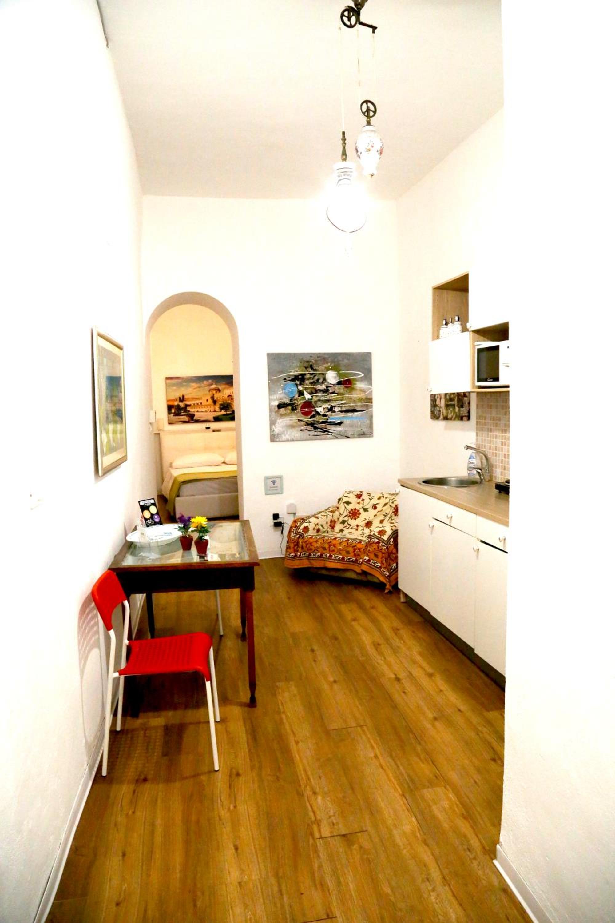 One-Bedroom Apartment