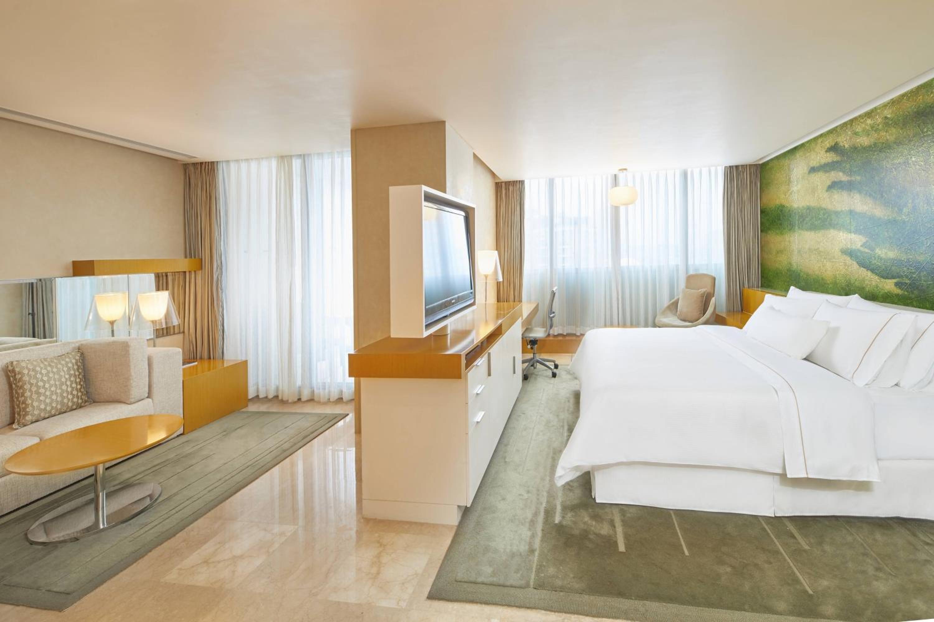 Junior Suite, Executive lounge access, 1 Bedroom Suite