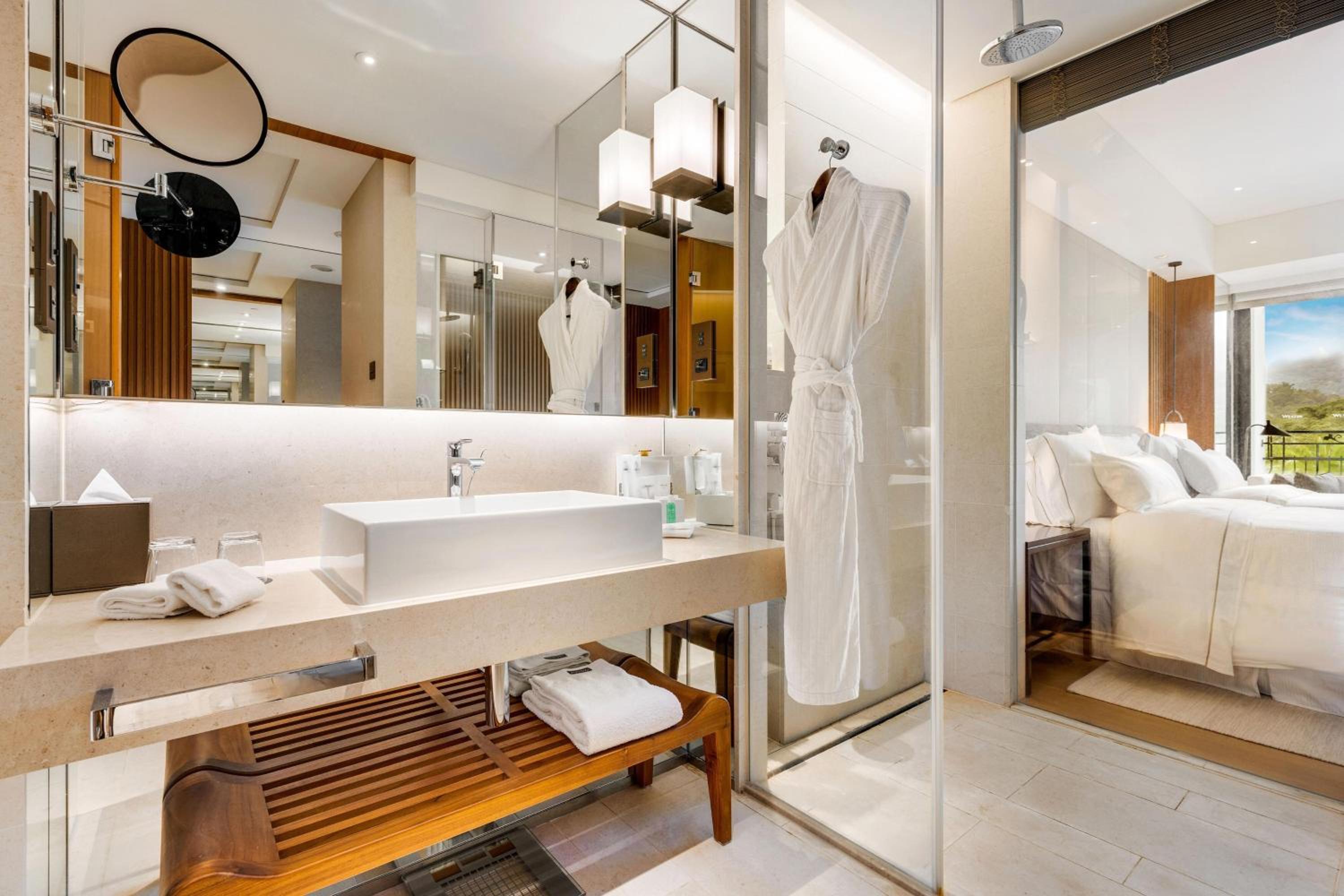 Twin Room with Resort View photo 2