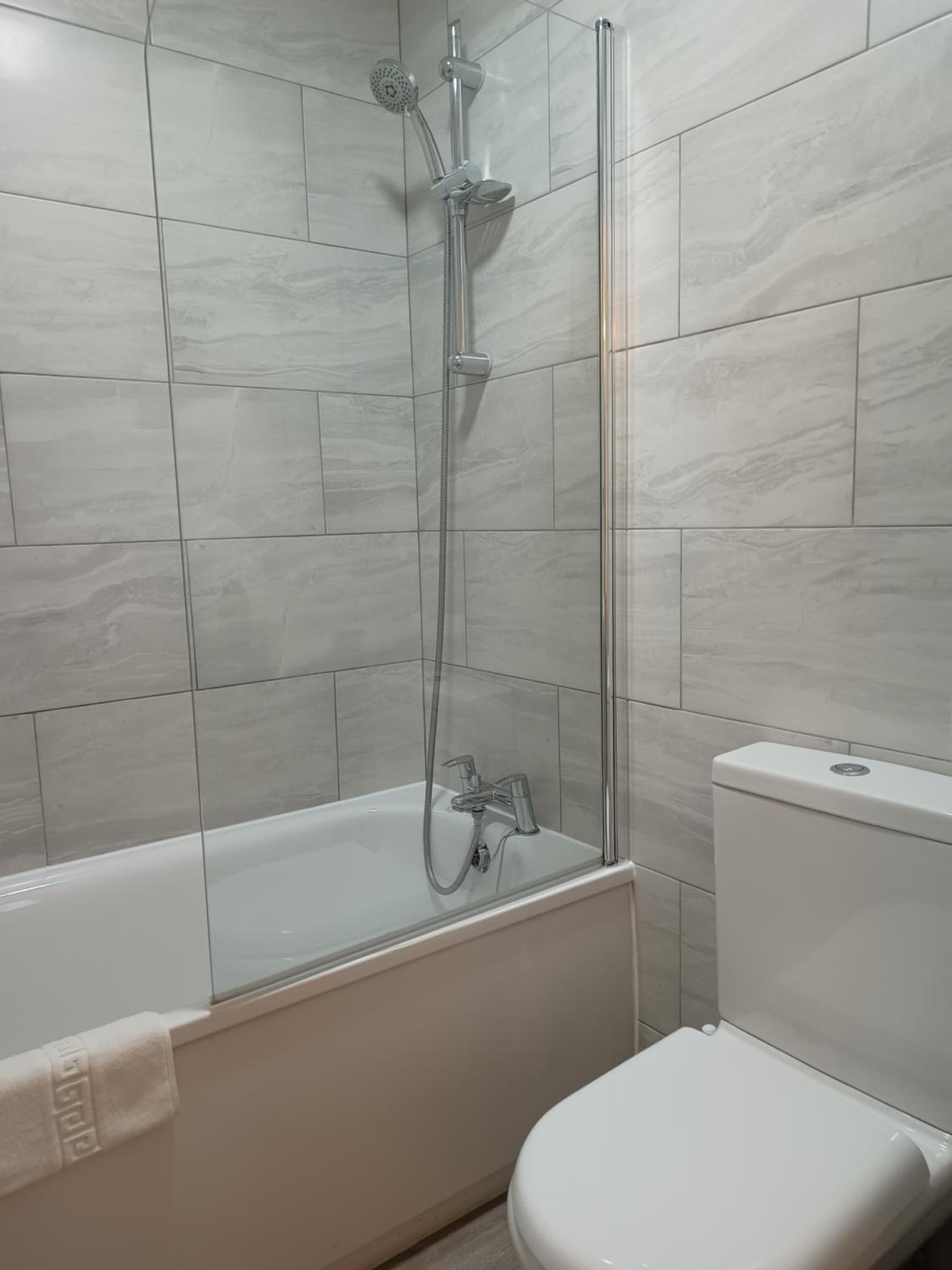 Family Room with Bathroom photo 2