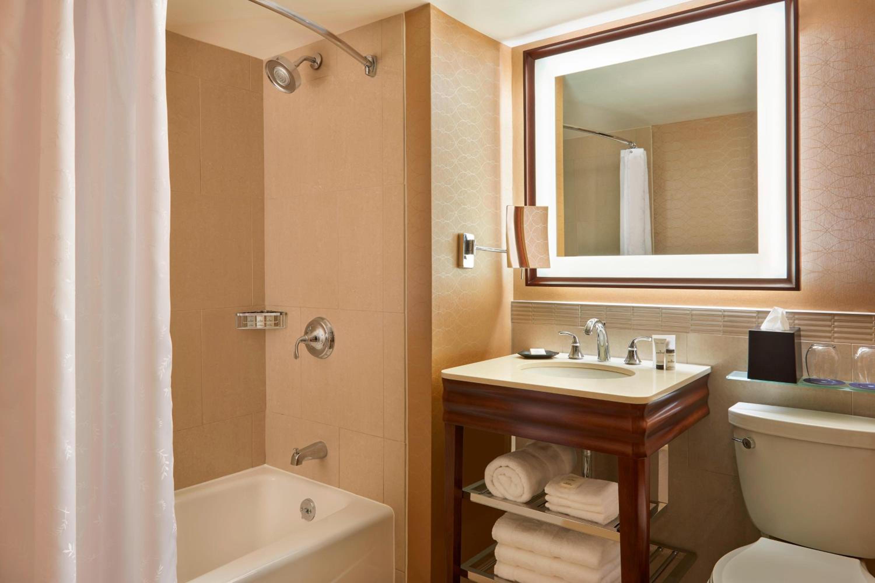 Guest room, 1 Queen - Photo 5