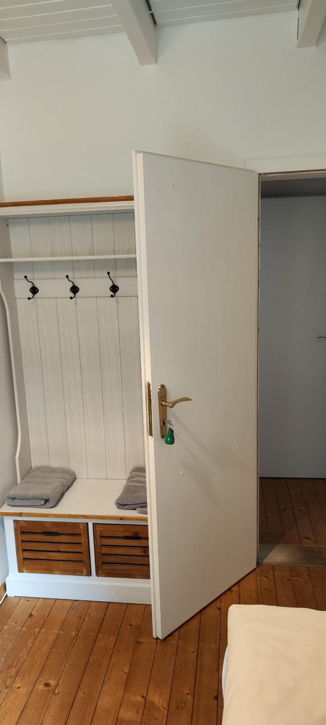 Small Twin Room photo 1