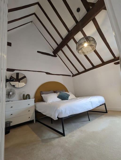 Four-Bedroom House photo 2