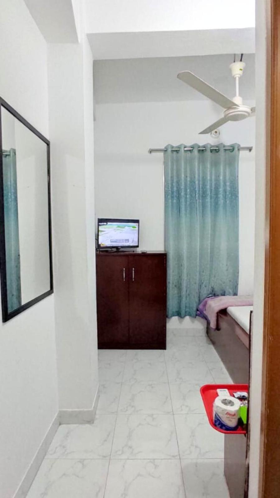 Single Room photo 2
