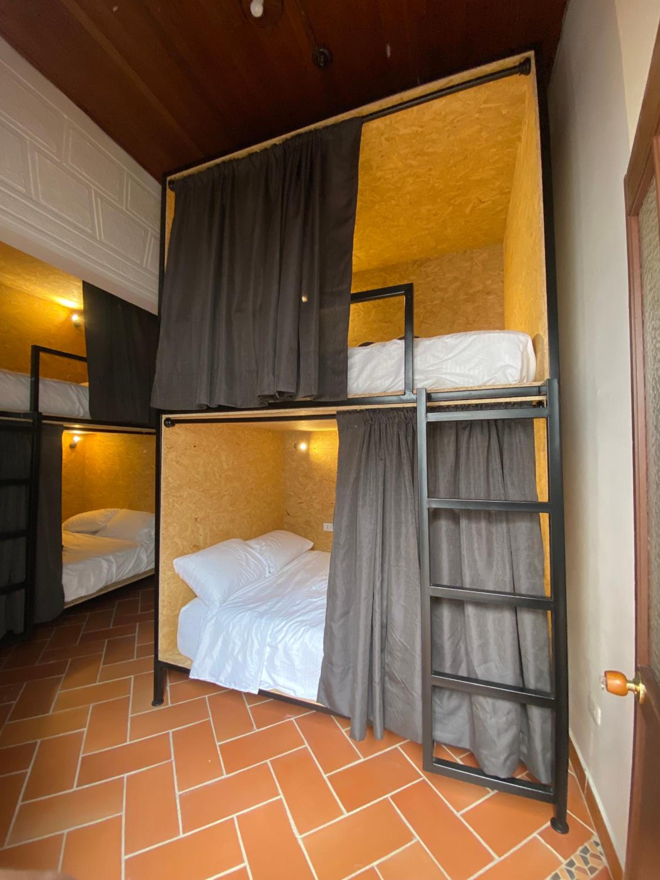 Mixed Dormitory Room