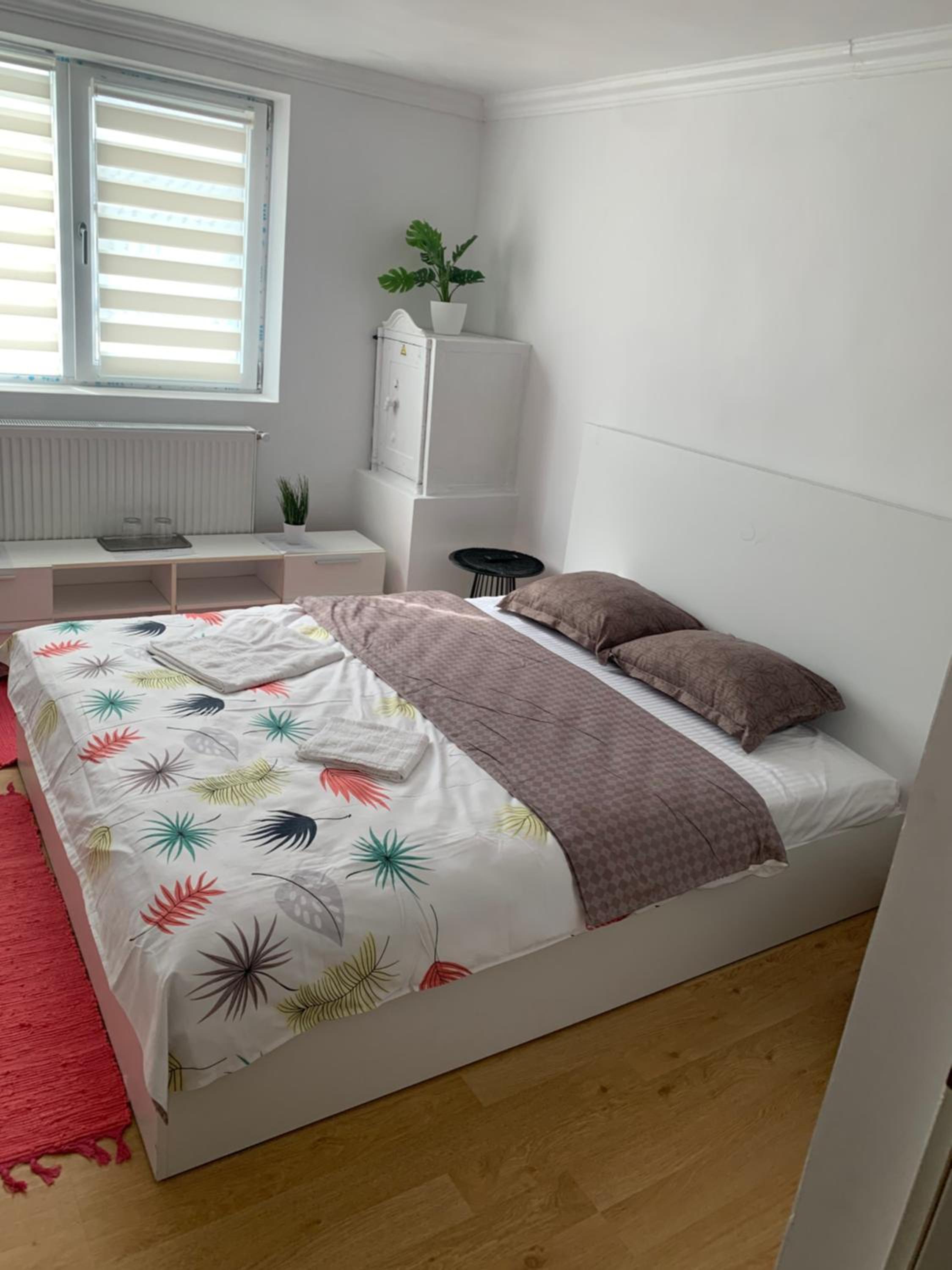 Budget Double Room - Photo 1