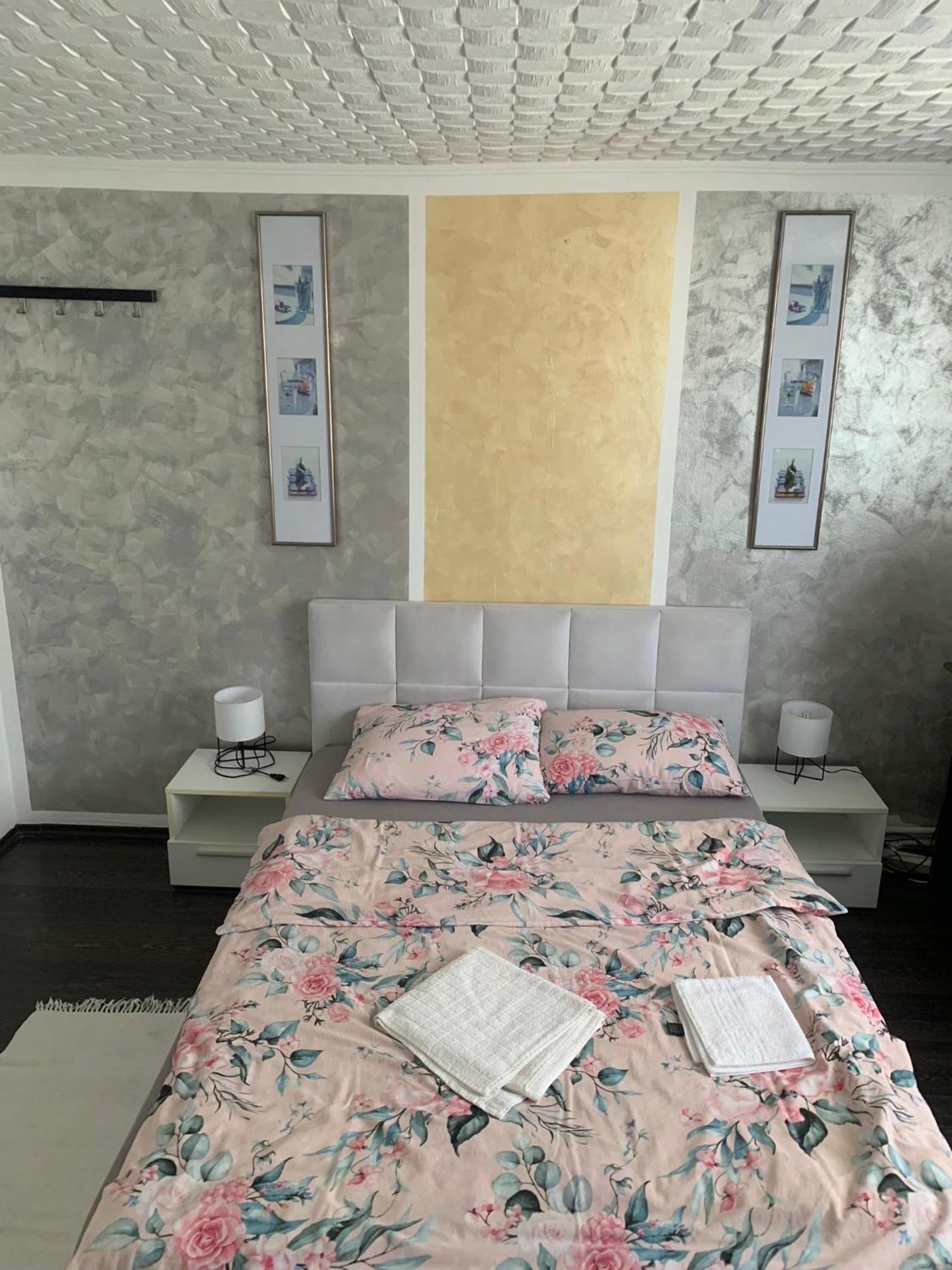 Queen Room - Photo 1