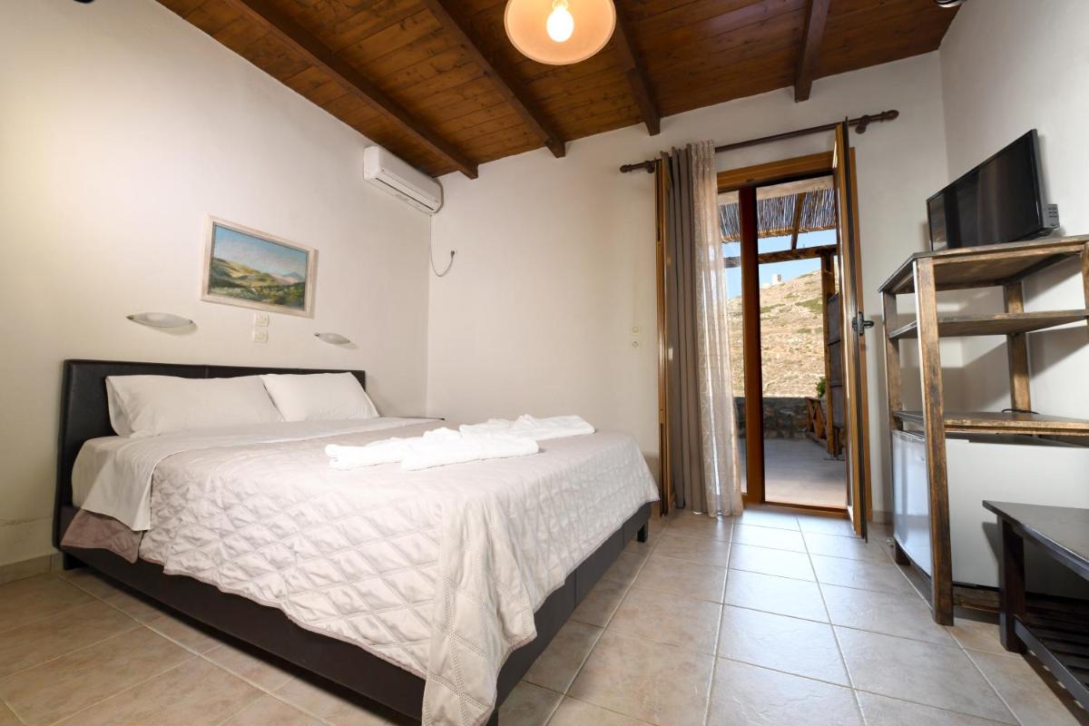 Double Room with Sea View - Photo 1