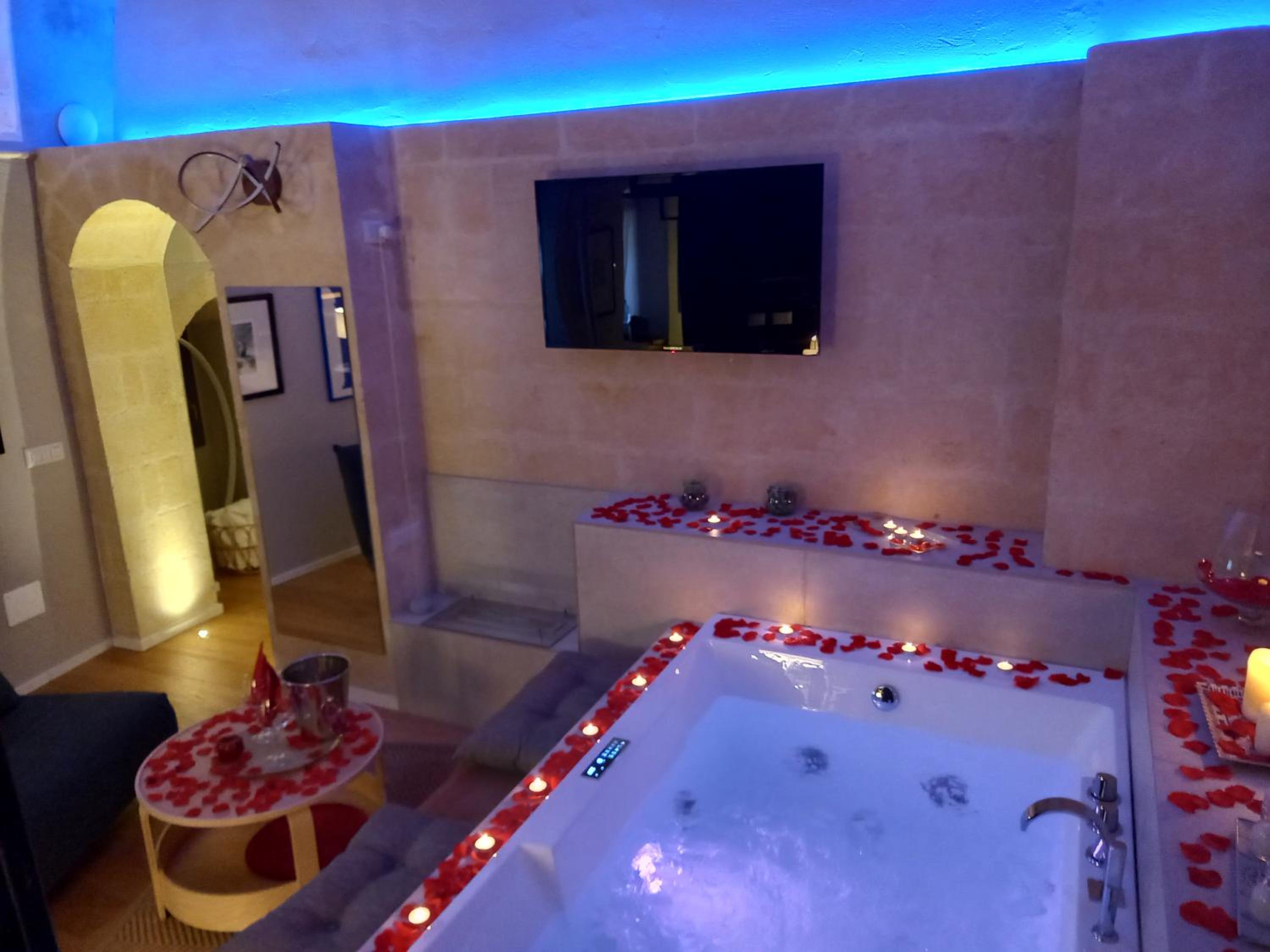 Suite - Photo 6