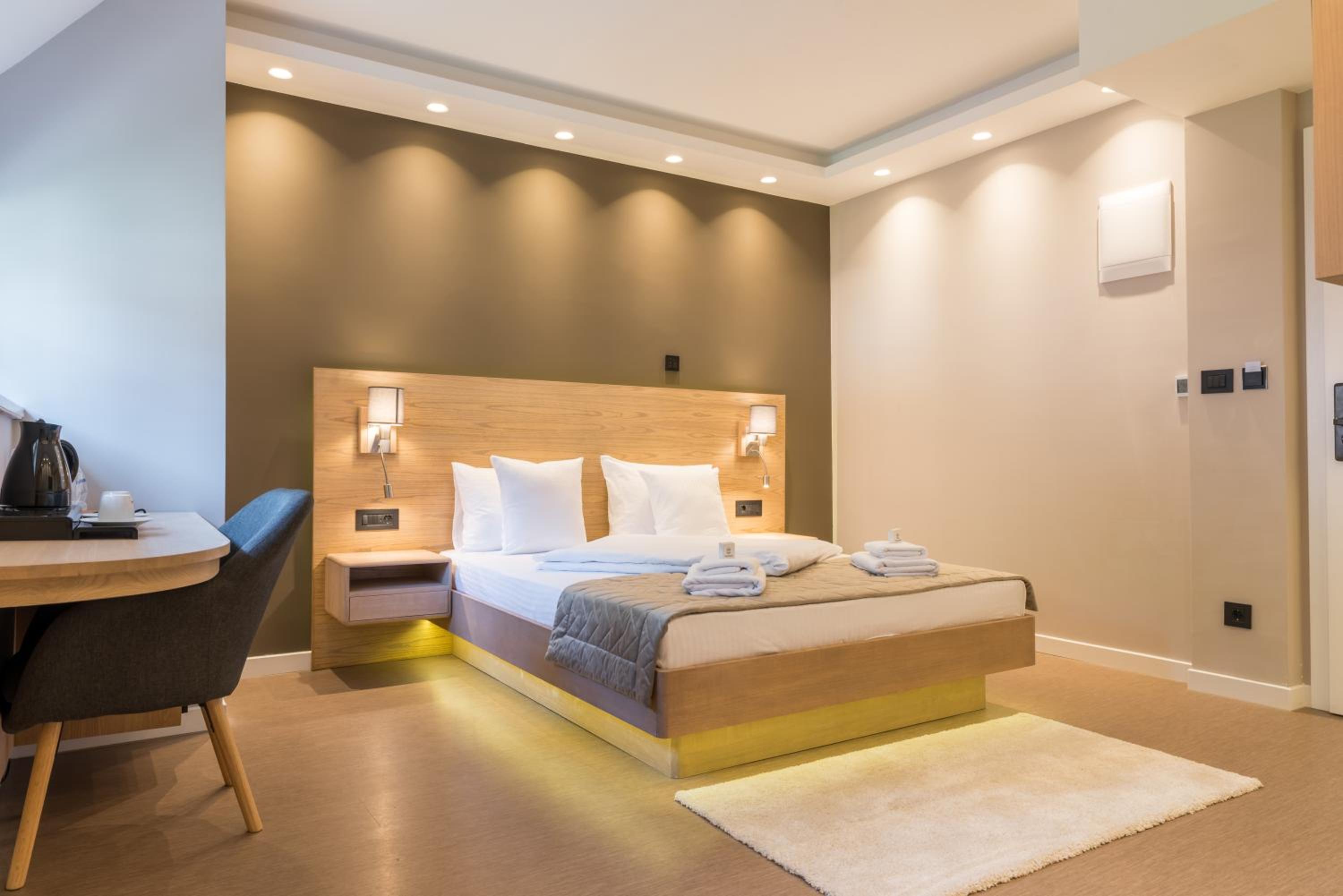 Deluxe Double Room photo 2