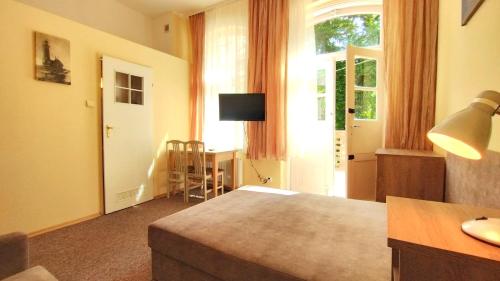 Triple Room with Terrace photo 2