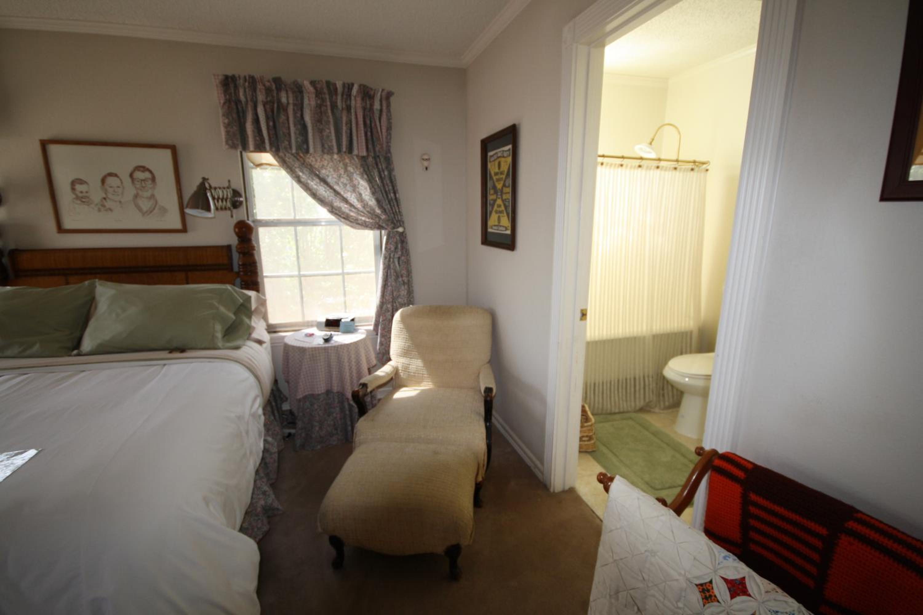 Queen Room with Balcony