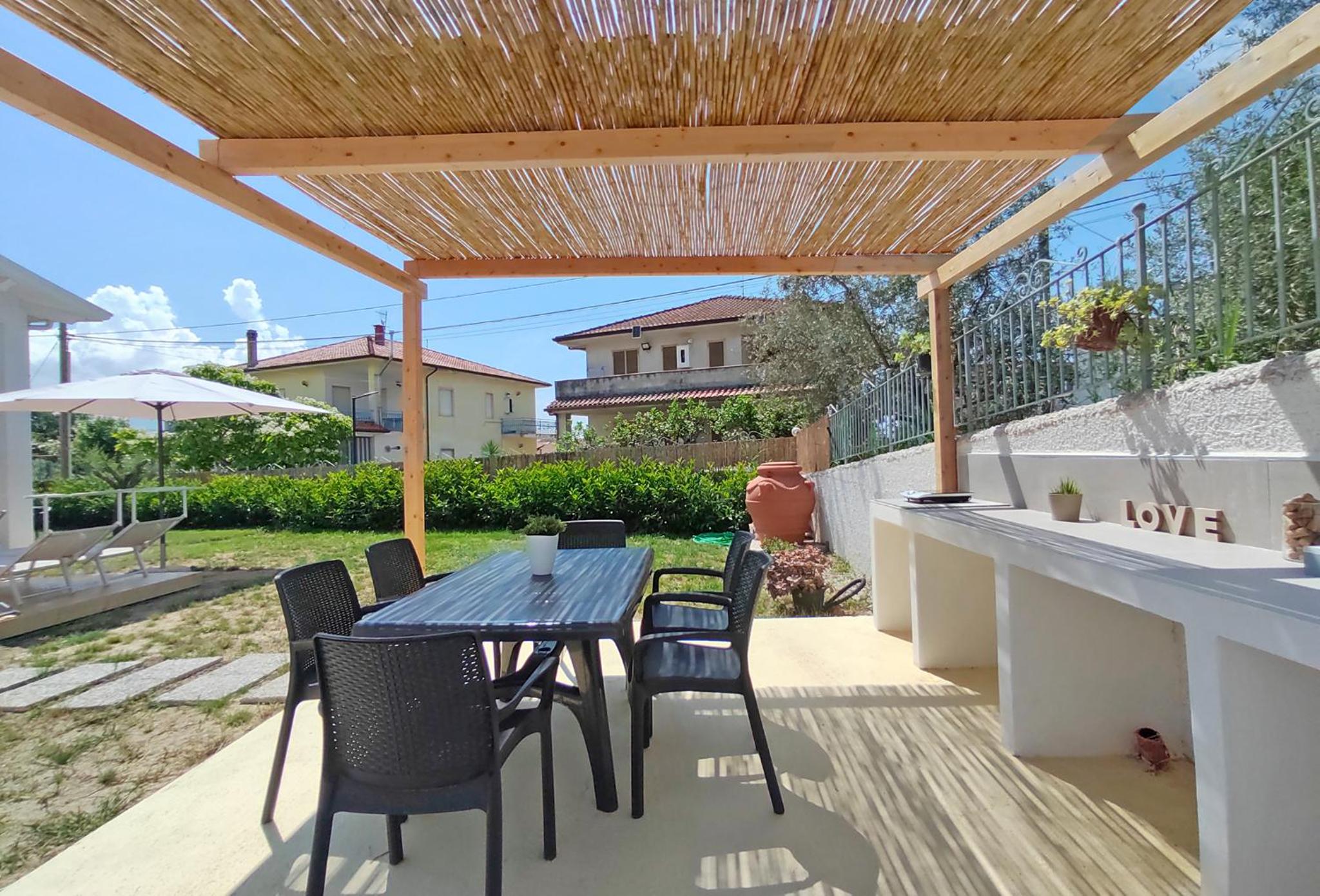 Three-Bedroom Villa photo 2