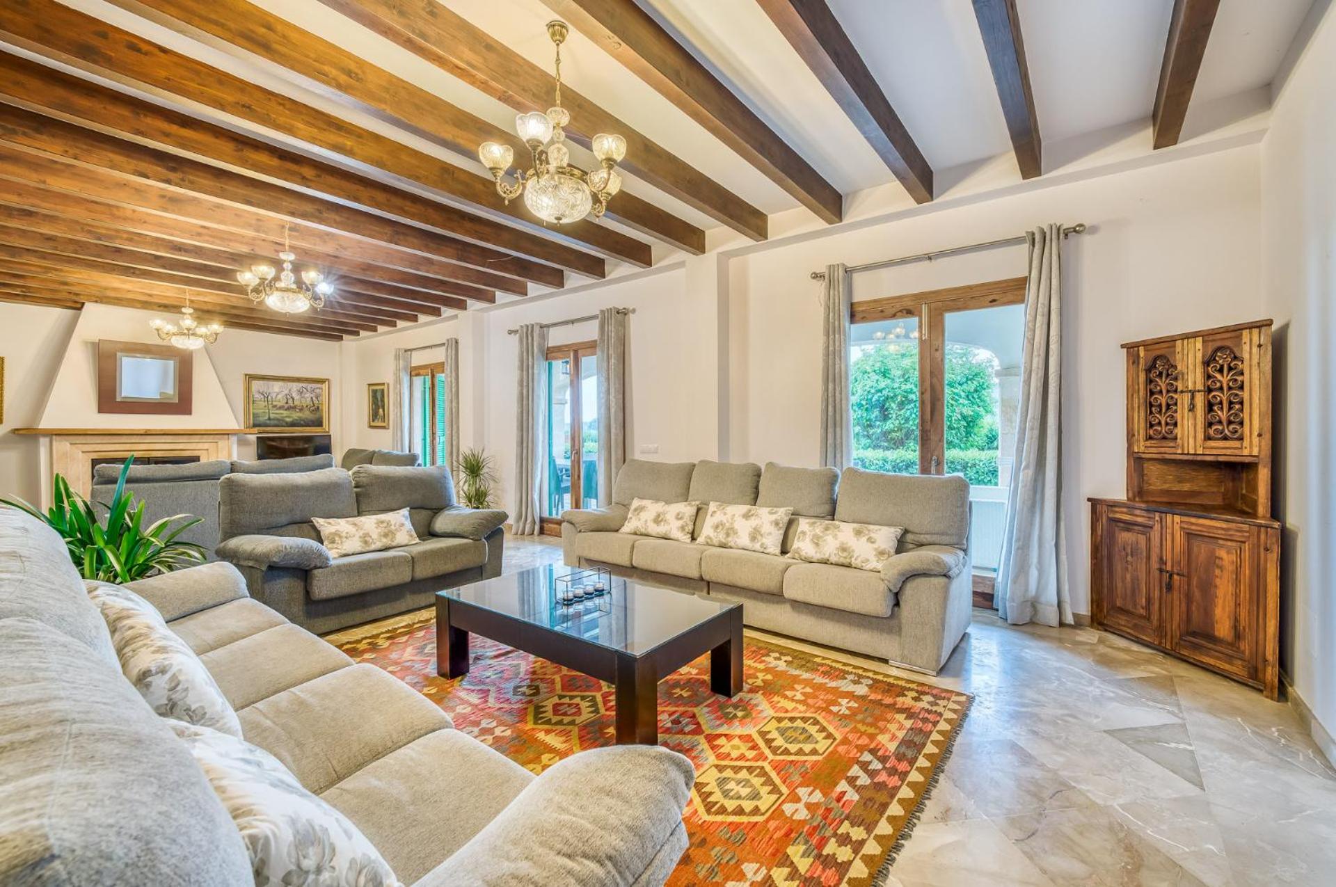 Casa de Seis Habitaciones