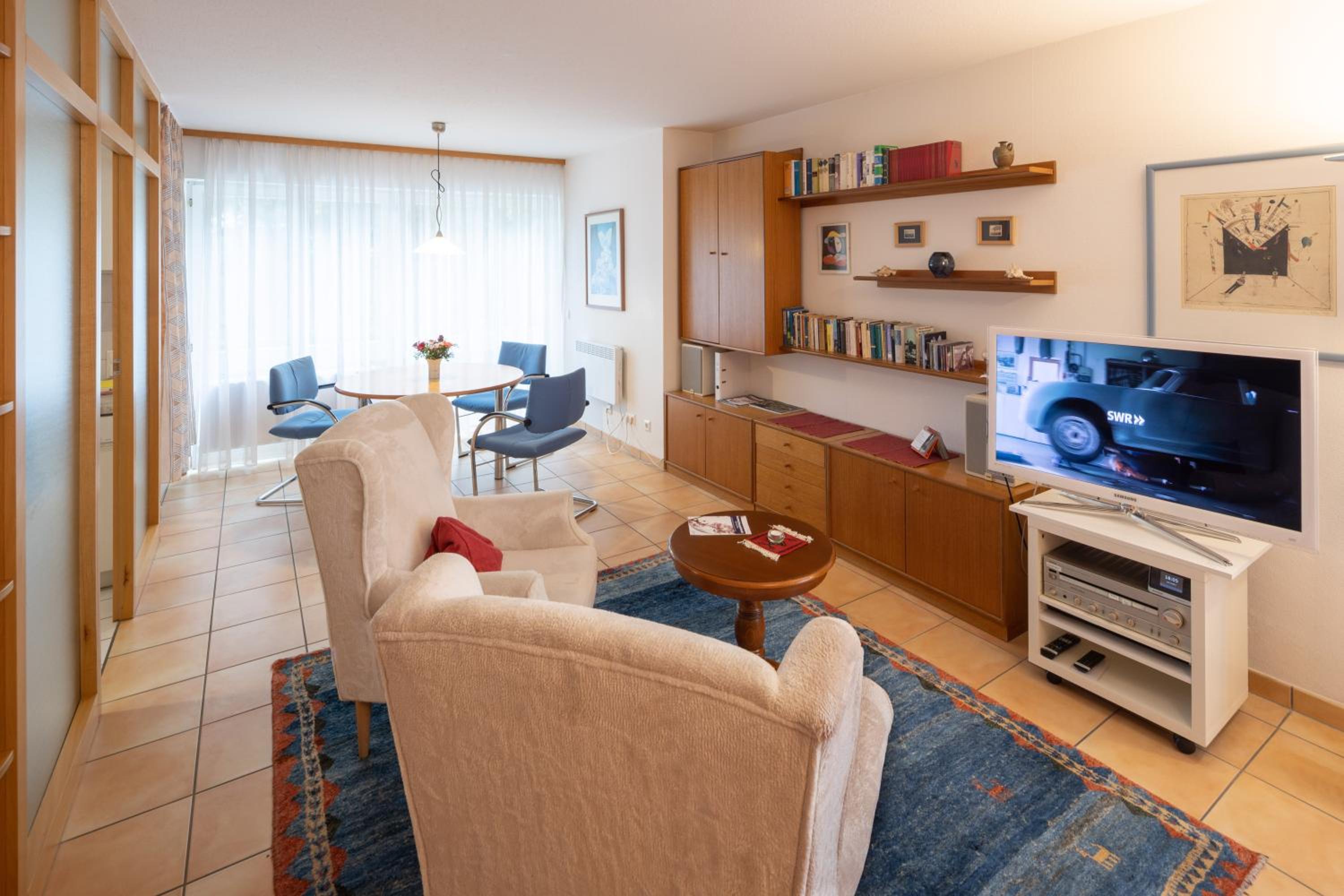 Studio Apartment photo 1