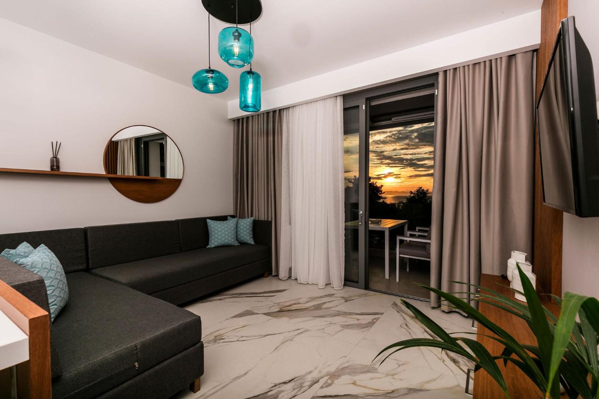 Junior Suite with Sea View photo 1
