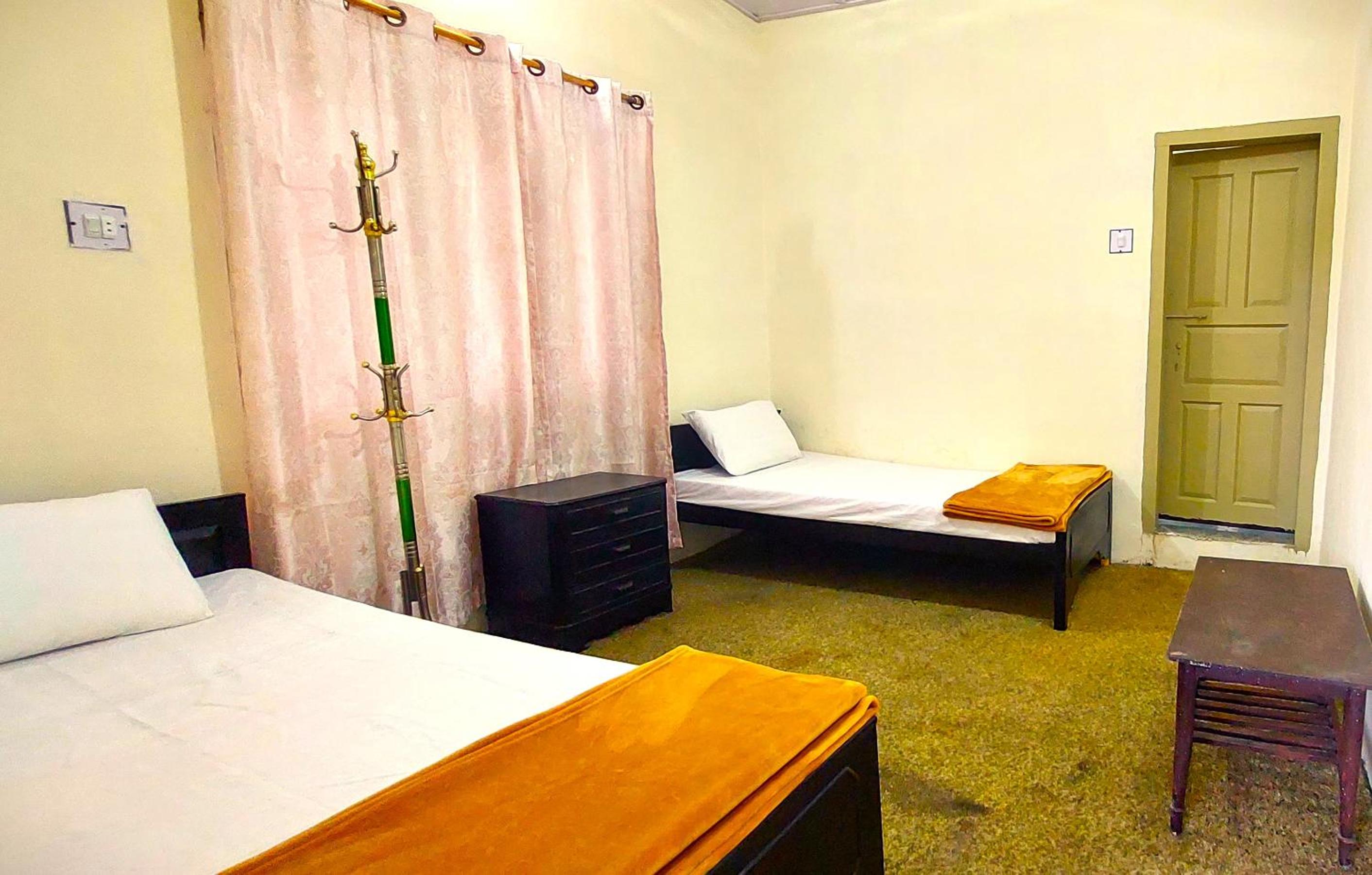 Economy Twin Room