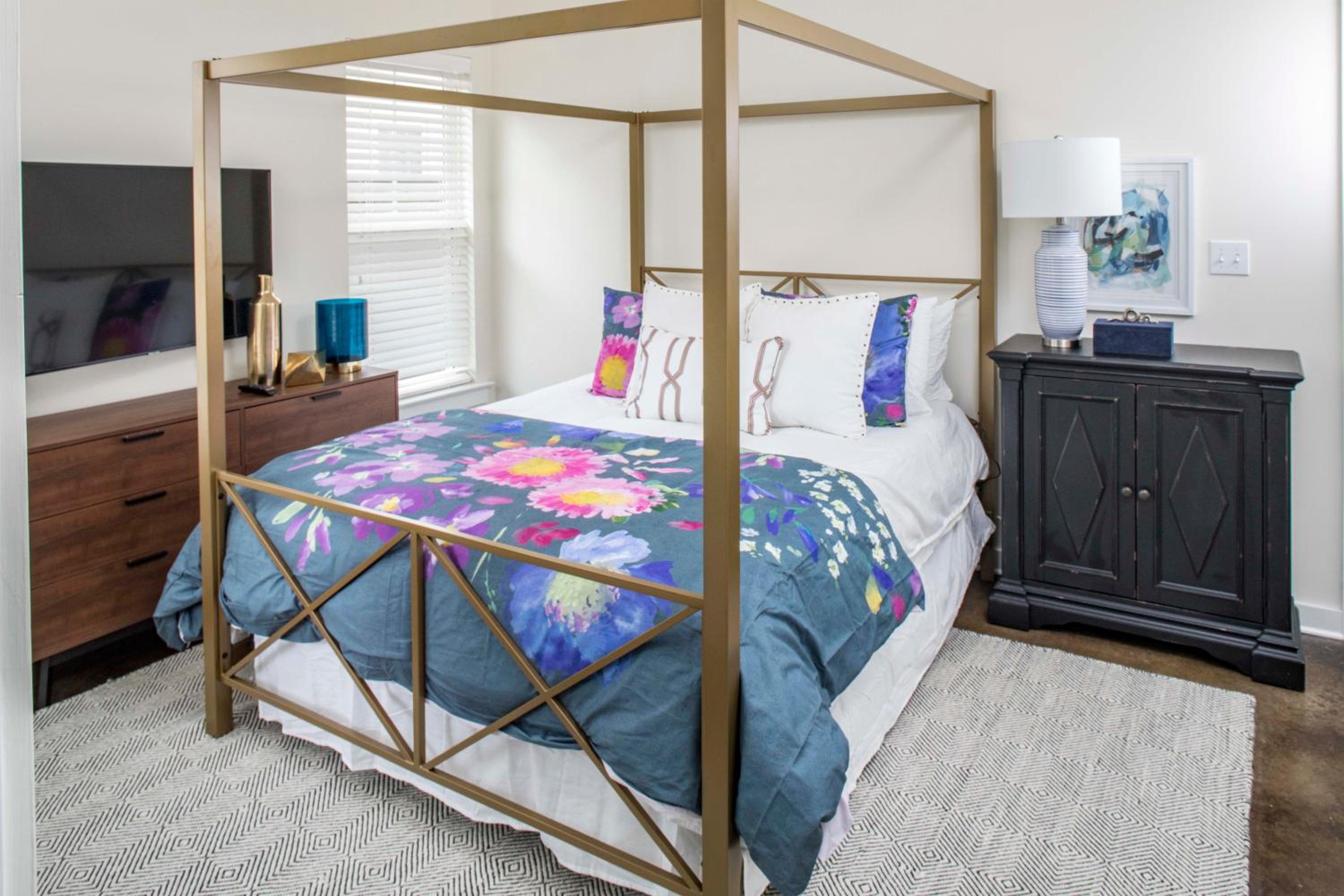 Two-Bedroom Cottage photo 1