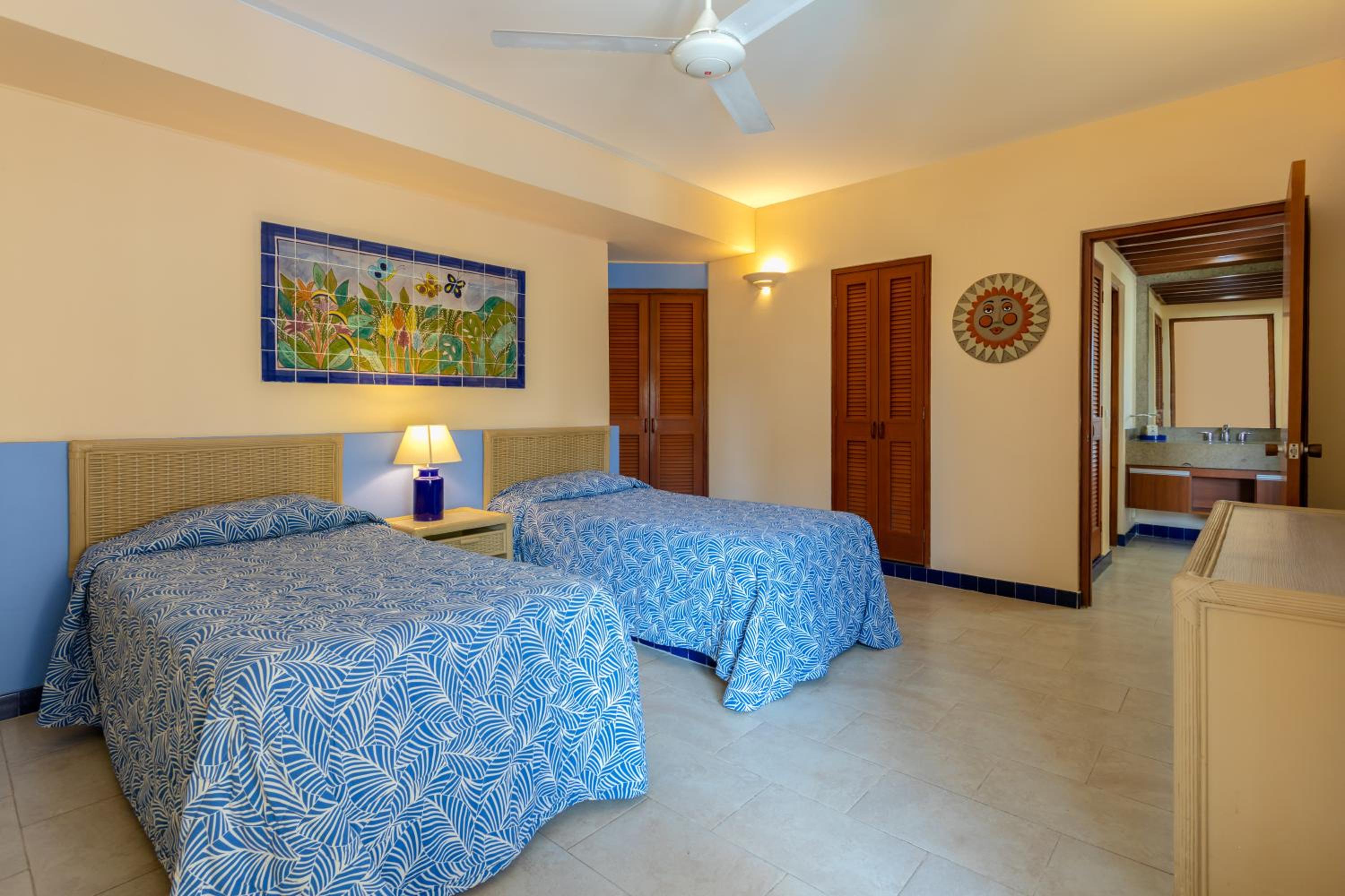 Family Suite - Photo 8