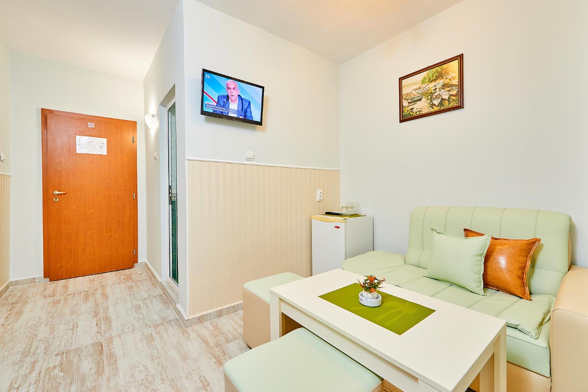 Apartment - Photo 13
