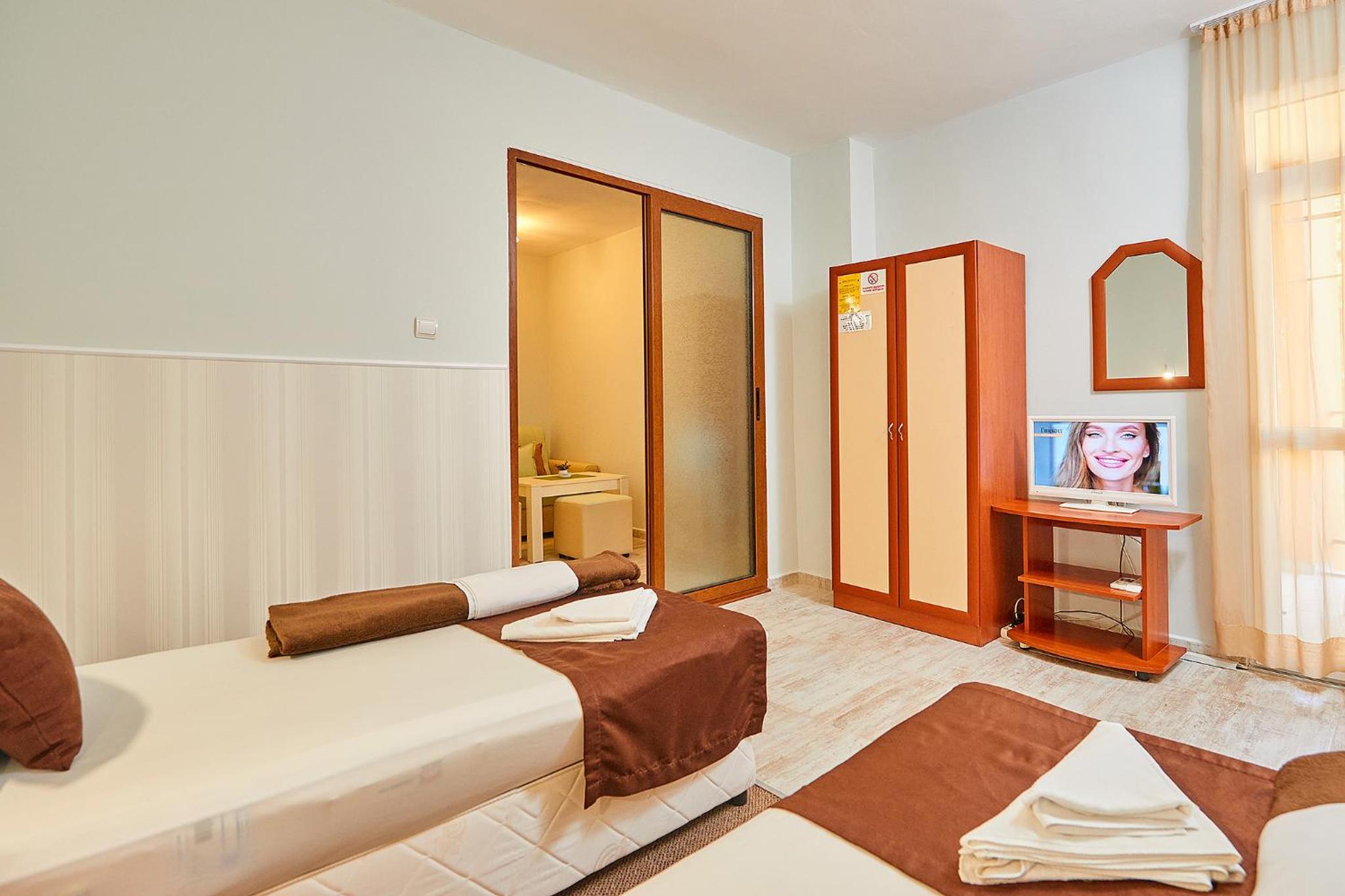 Apartment - Photo 12