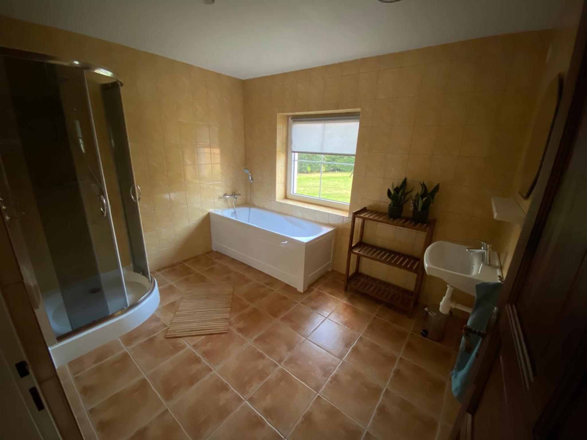 Four-Bedroom House photo 3