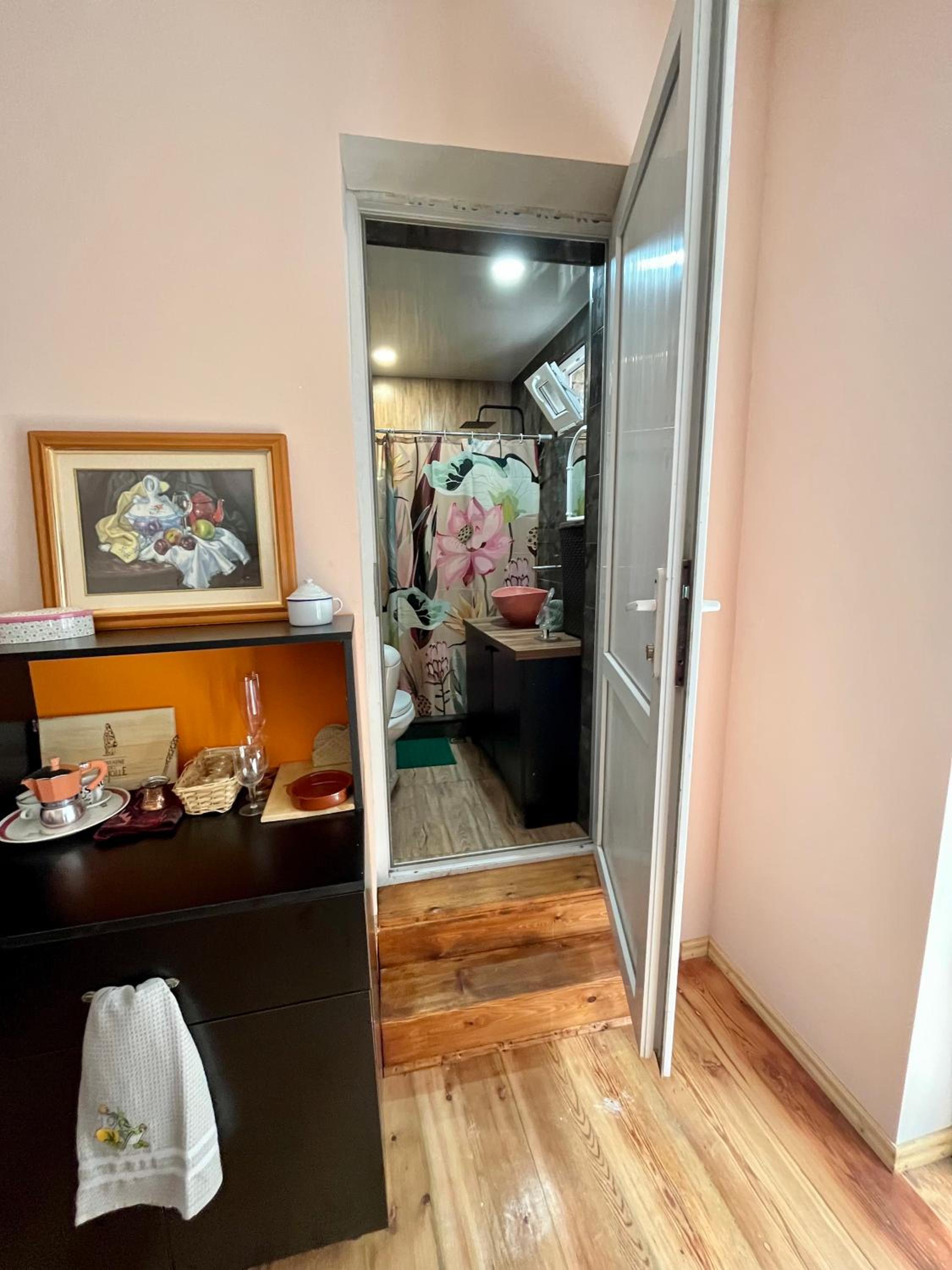 Three-Bedroom House photo 2